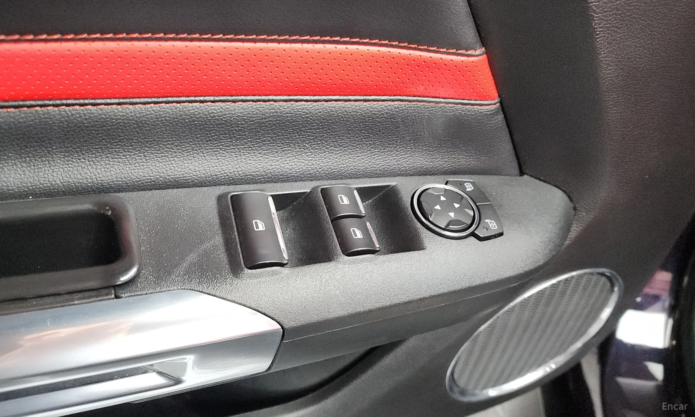 Ford Mustang превью 20
