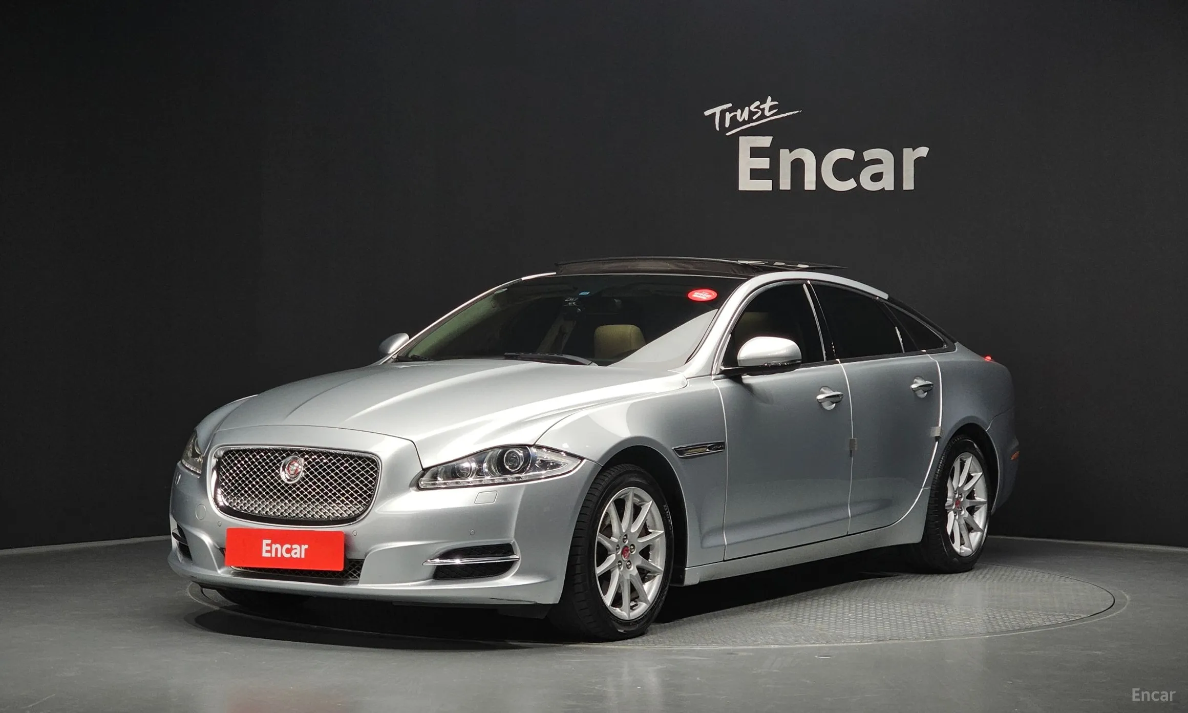 Jaguar All New XJ