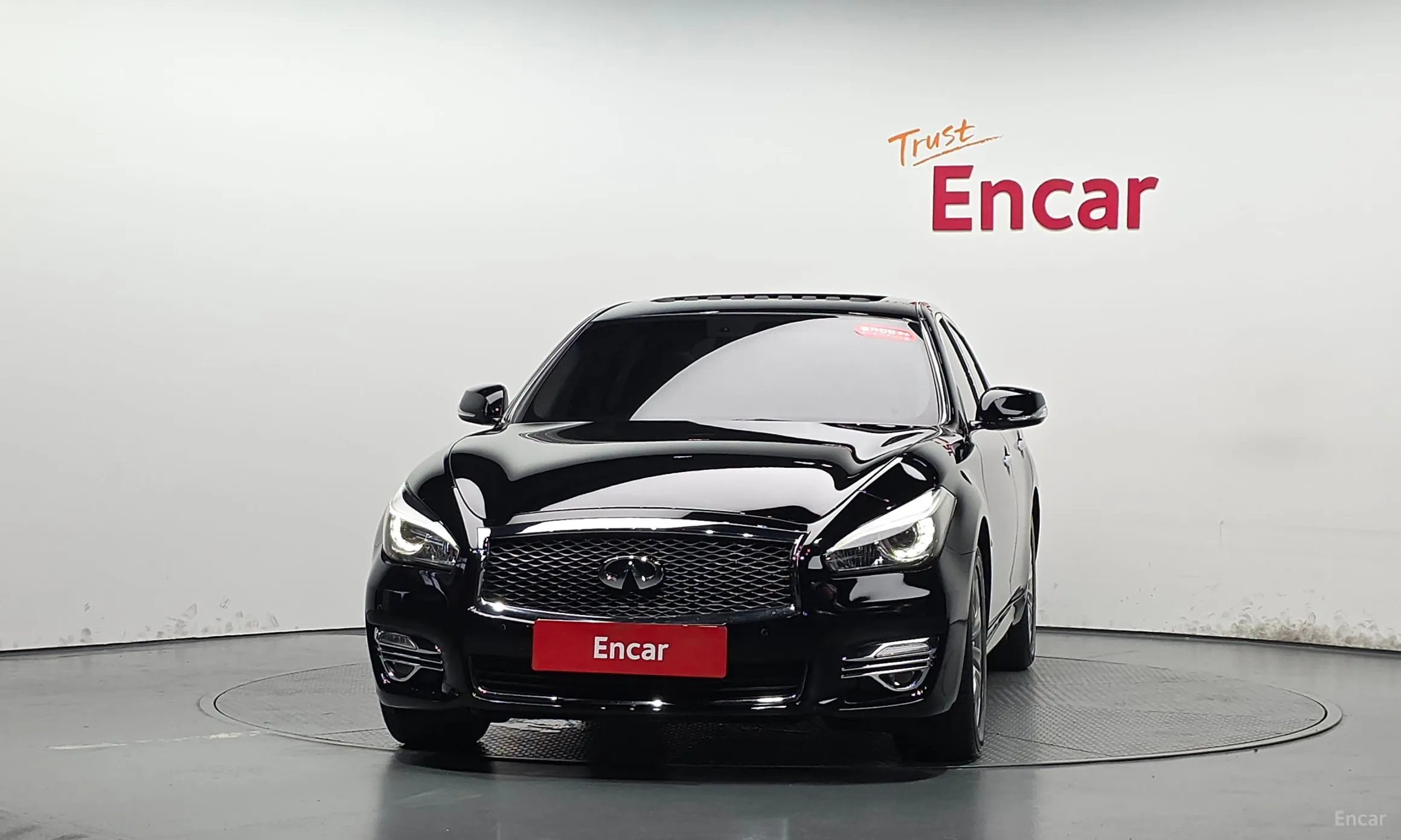 Infiniti Q70 превью 3