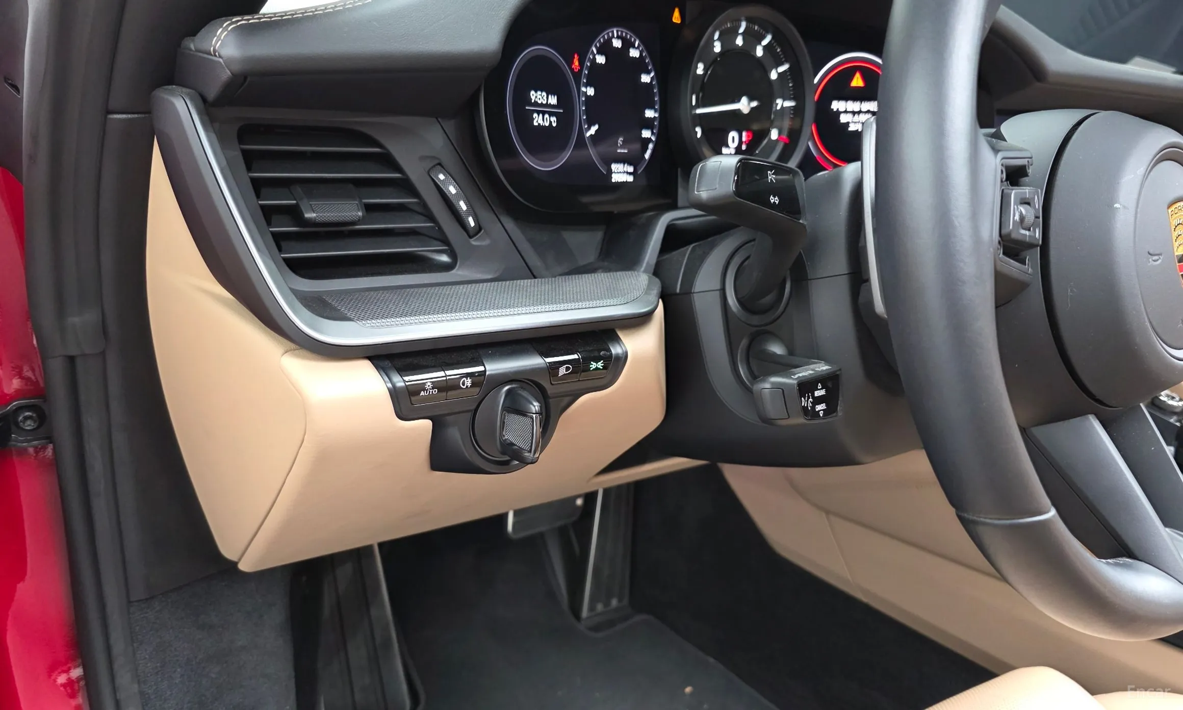 Porsche 911 (992) превью 12
