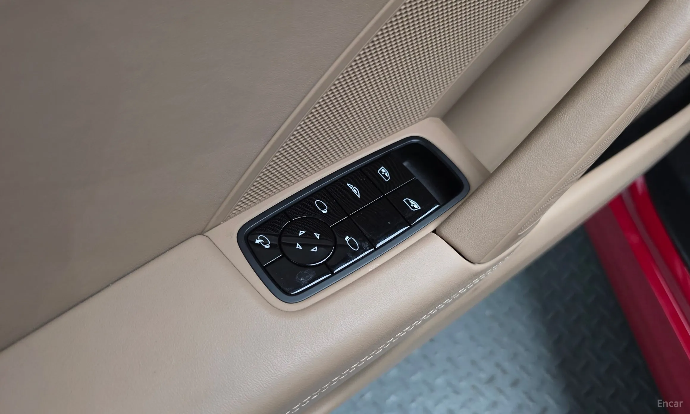 Porsche 911 (992) превью 19