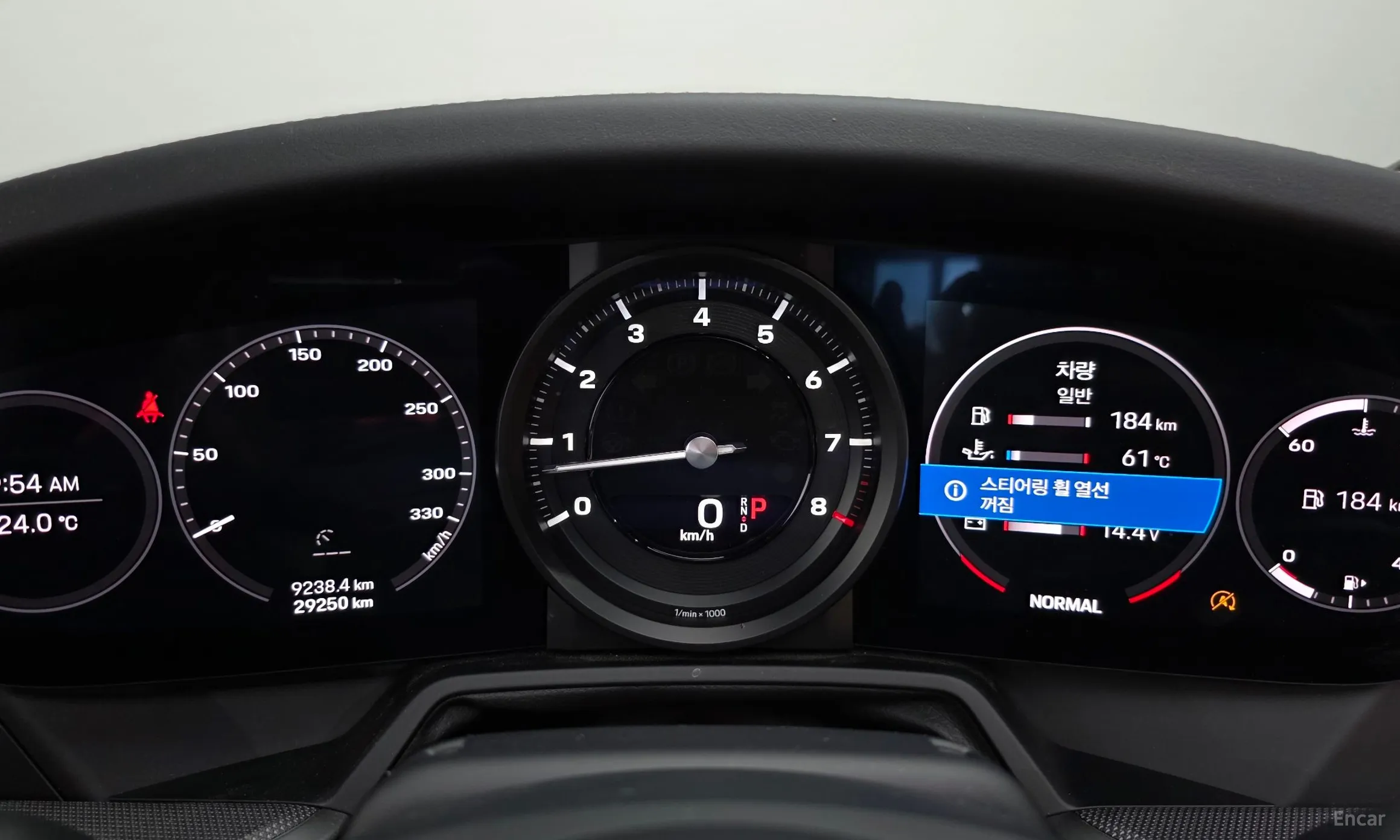 Porsche 911 (992) превью 8