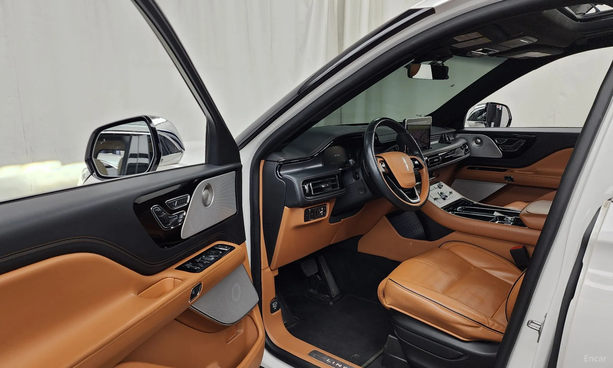 Lincoln Aviator 2nd Generation превью 10
