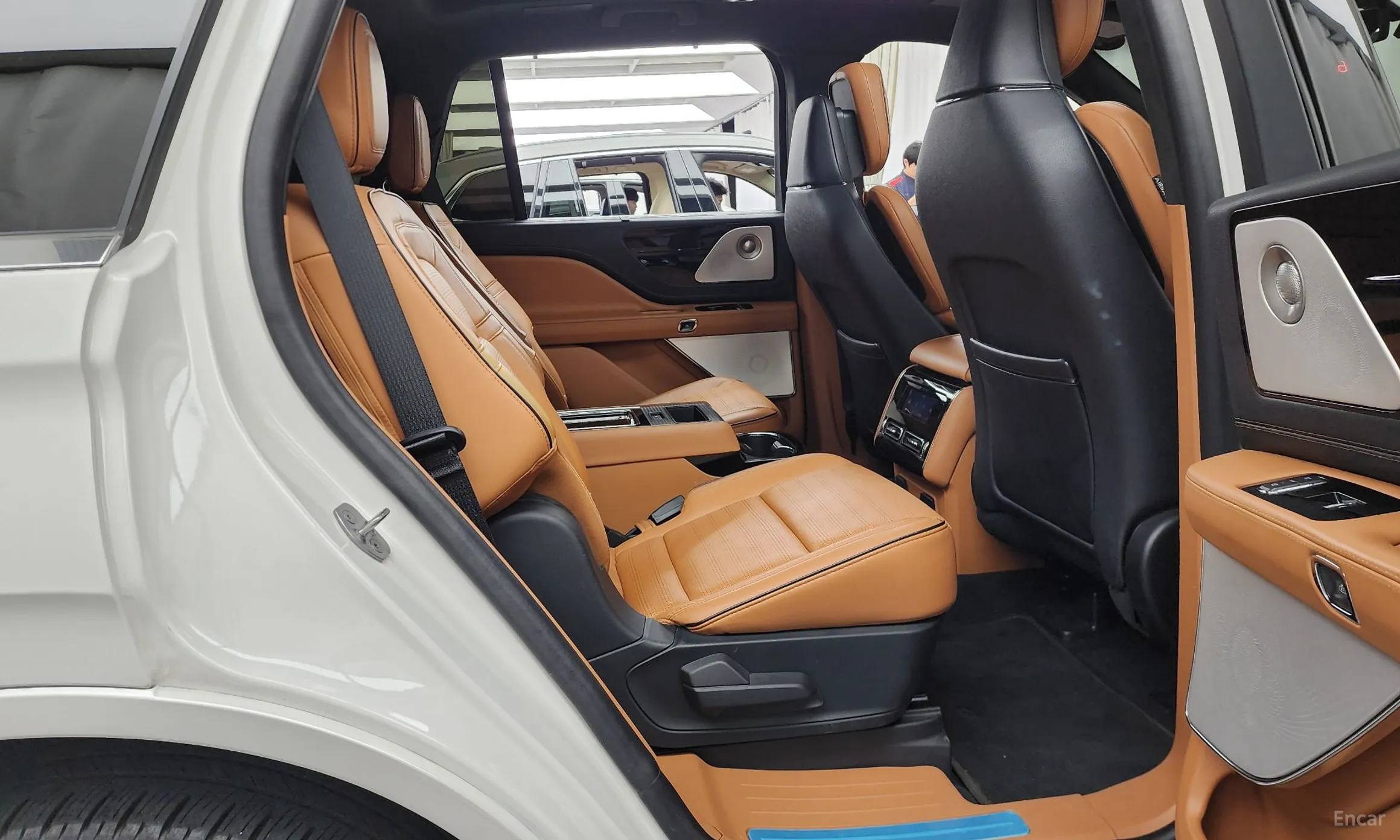 Lincoln Aviator 2nd Generation превью 12