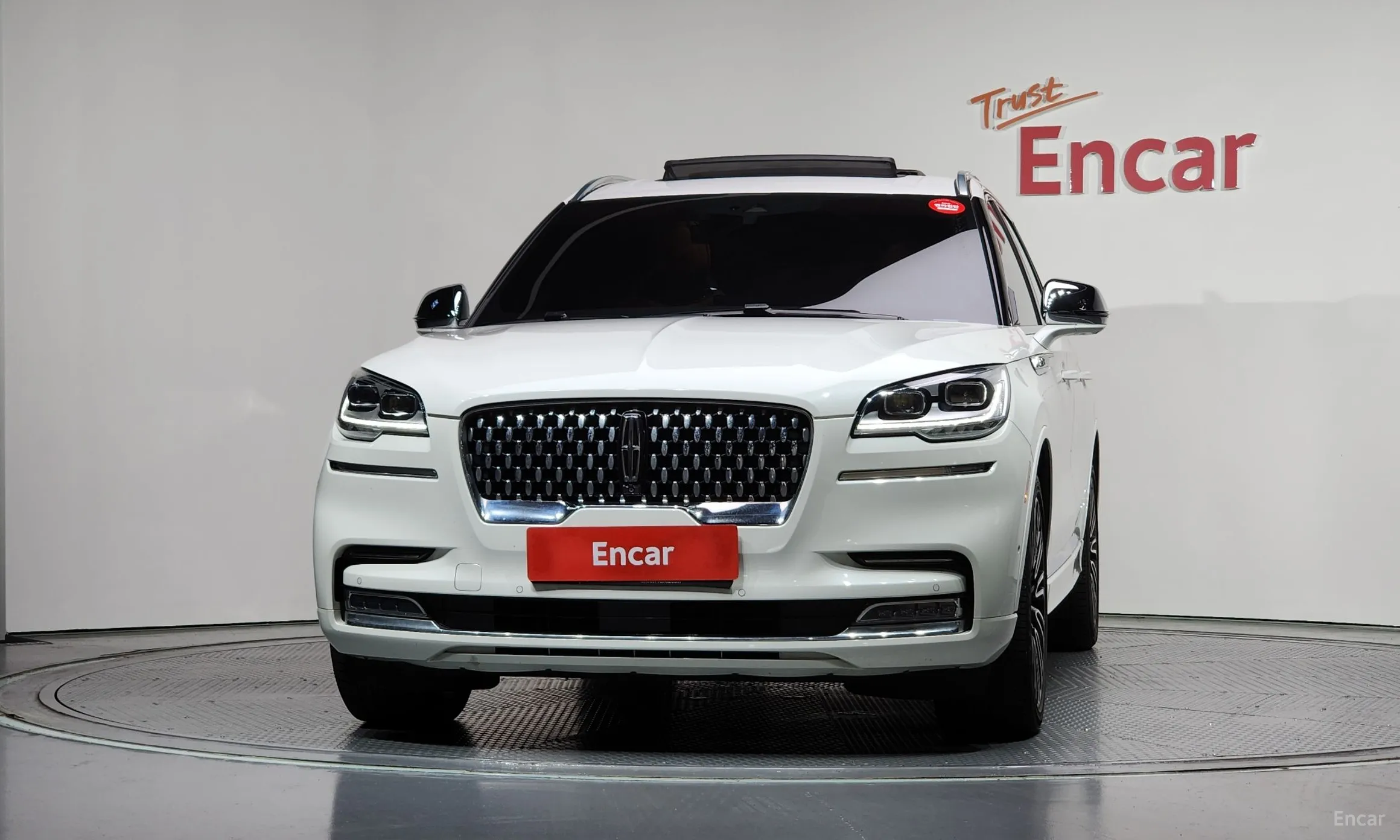 Lincoln Aviator 2nd Generation превью 3