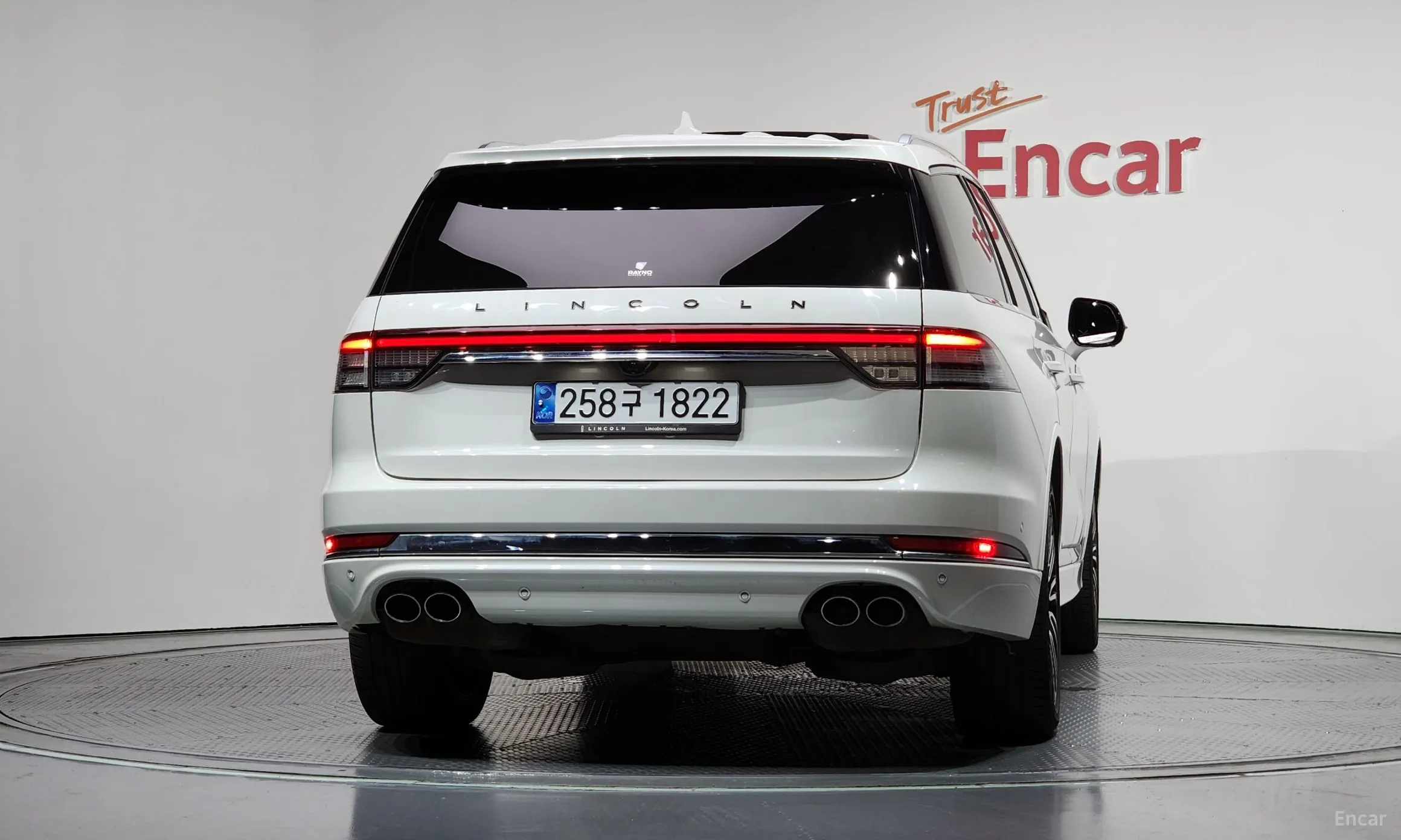 Lincoln Aviator 2nd Generation превью 4