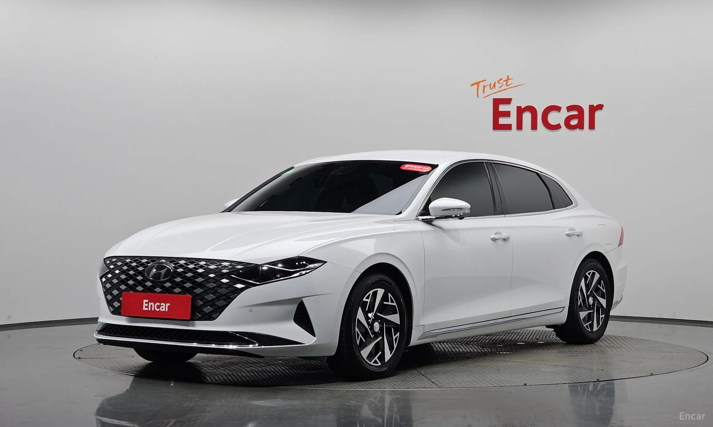 Hyundai Grandeur IG Hybrid