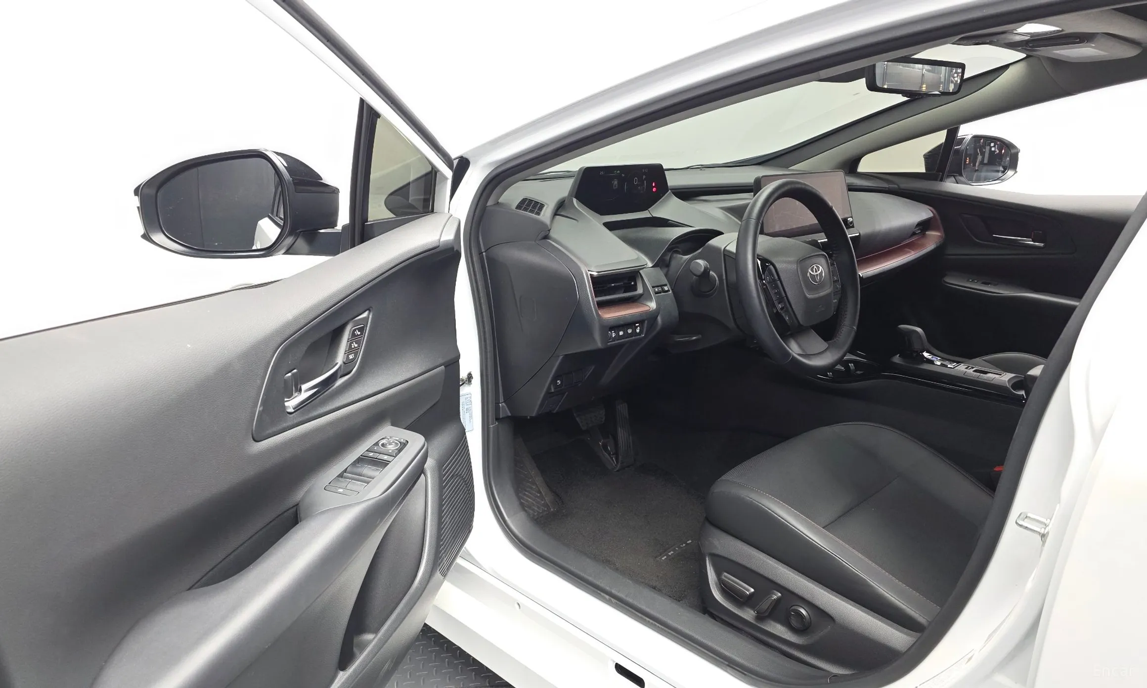 Toyota Prius 5th Generation превью 10