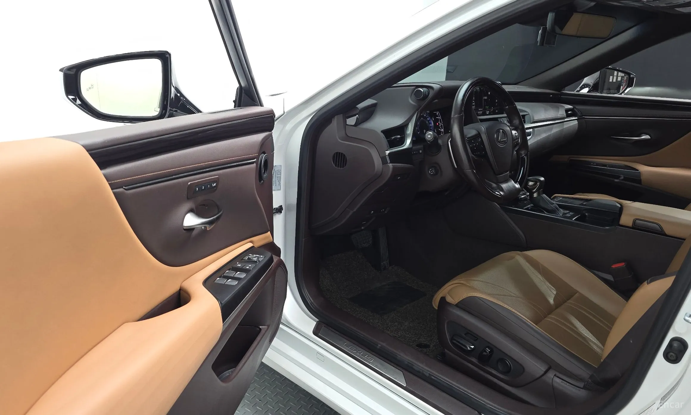 Lexus ES300h 7th Generation превью 10