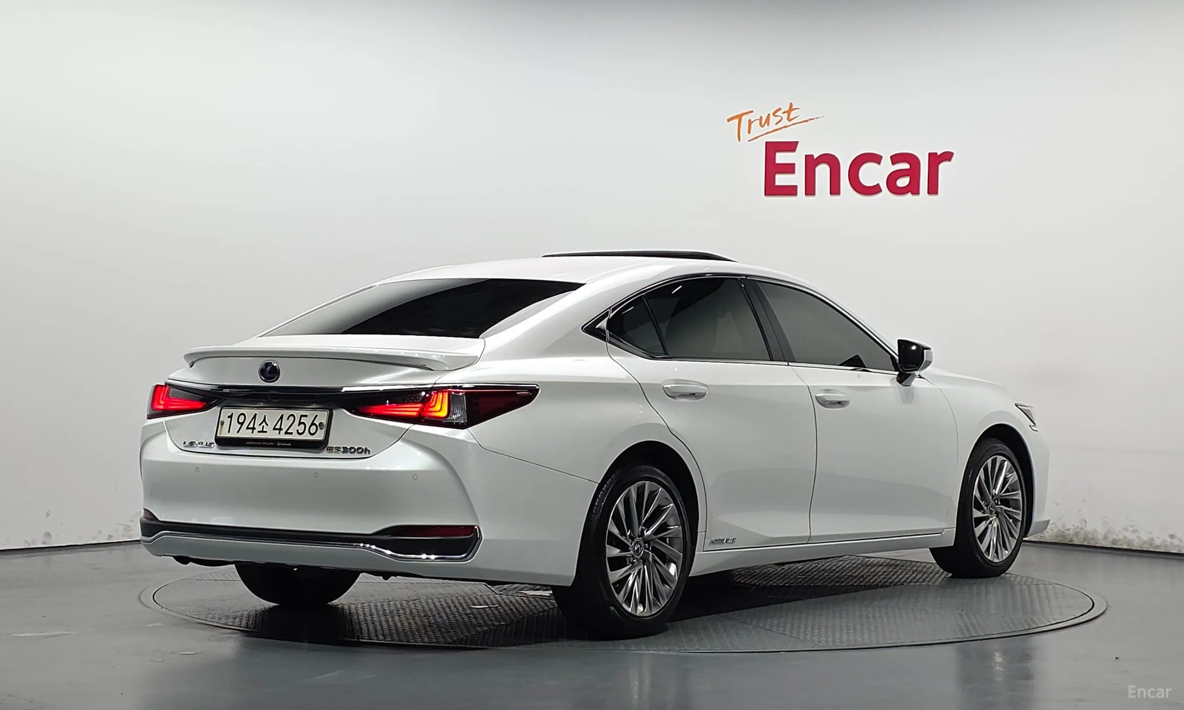 Lexus ES300h 7th Generation