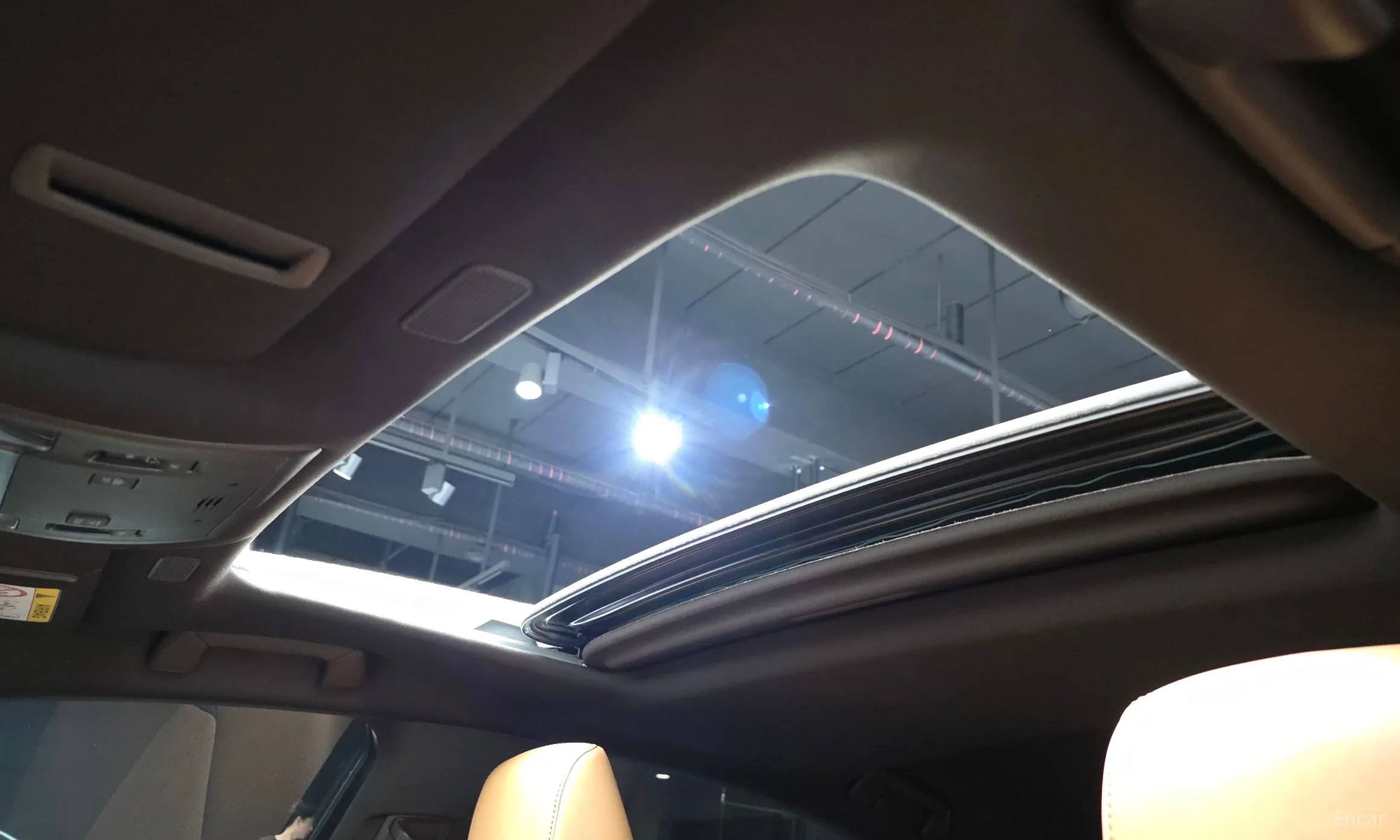 Lexus ES300h 7th Generation превью 17