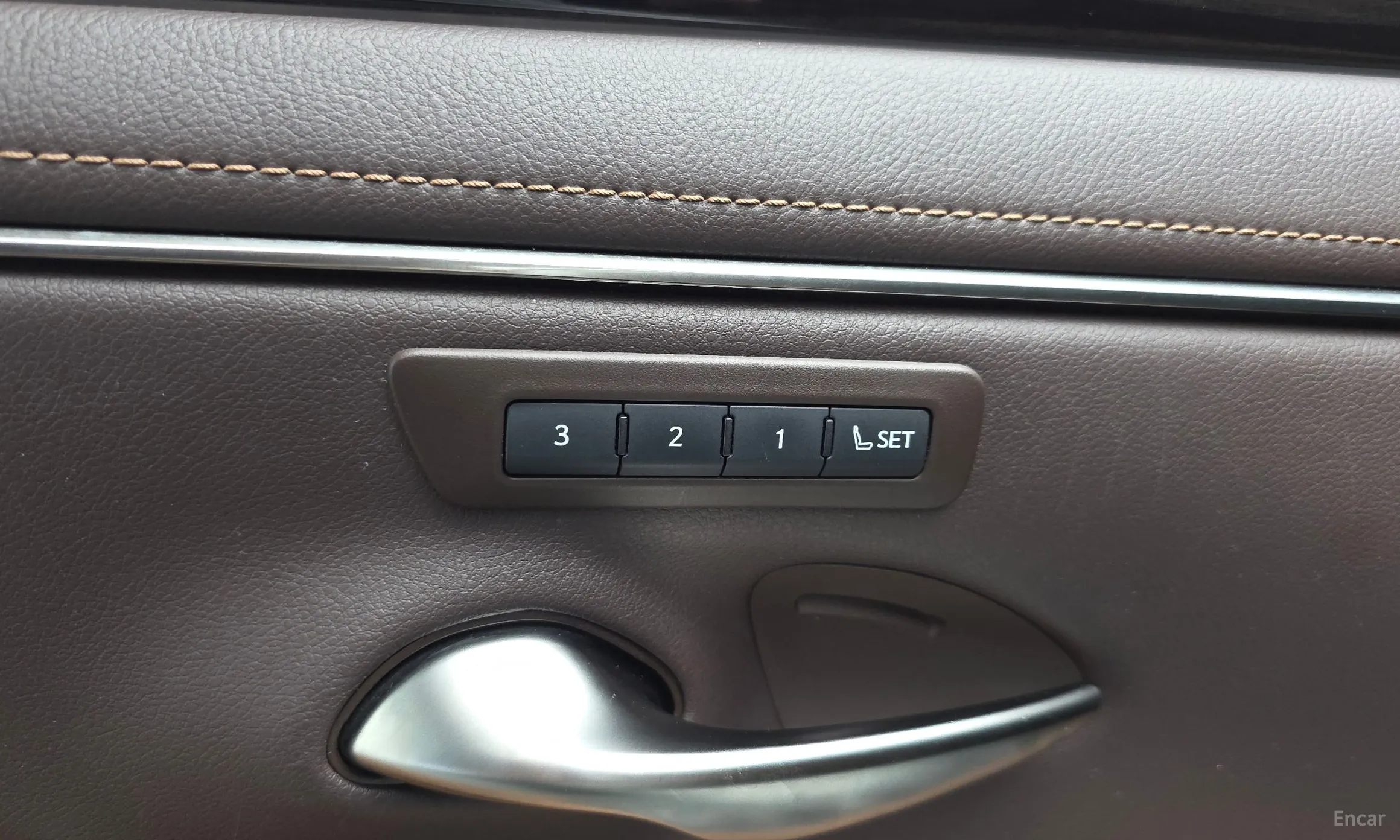 Lexus ES300h 7th Generation превью 20