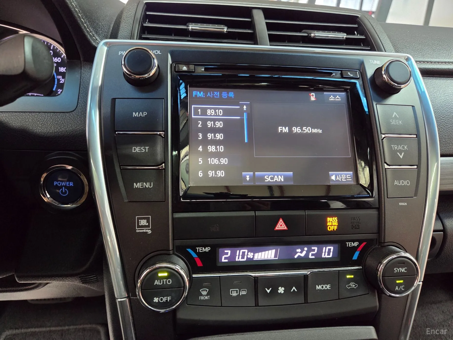 Toyota New Camry превью 17