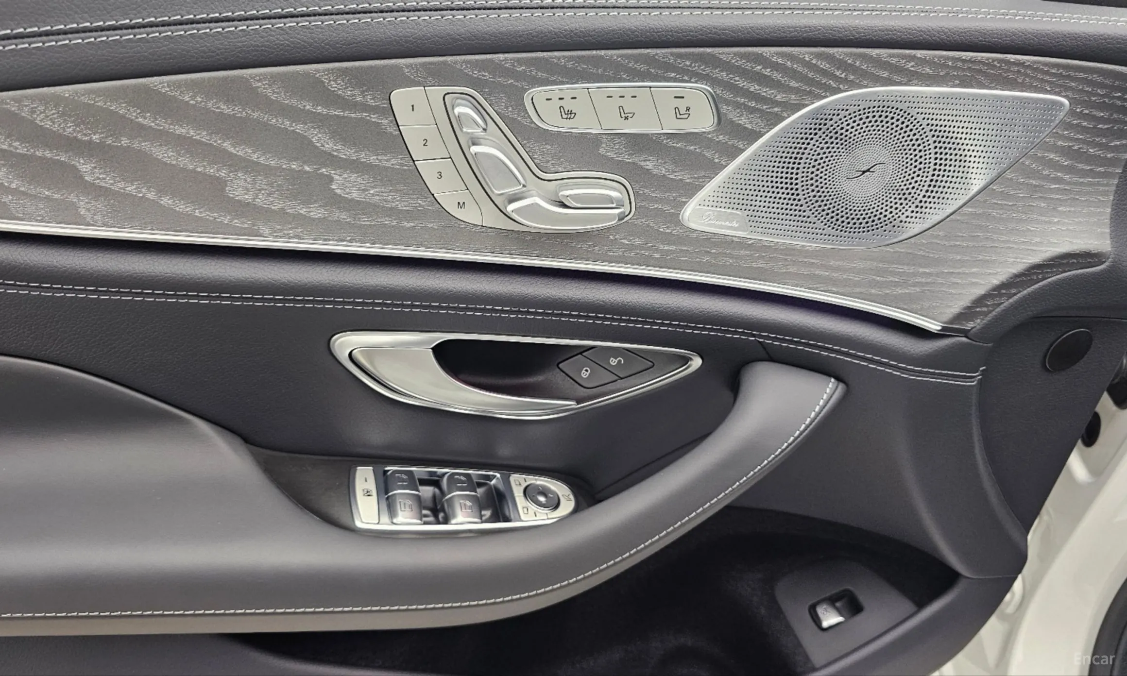 Mercedes Benz AMG GT превью 15