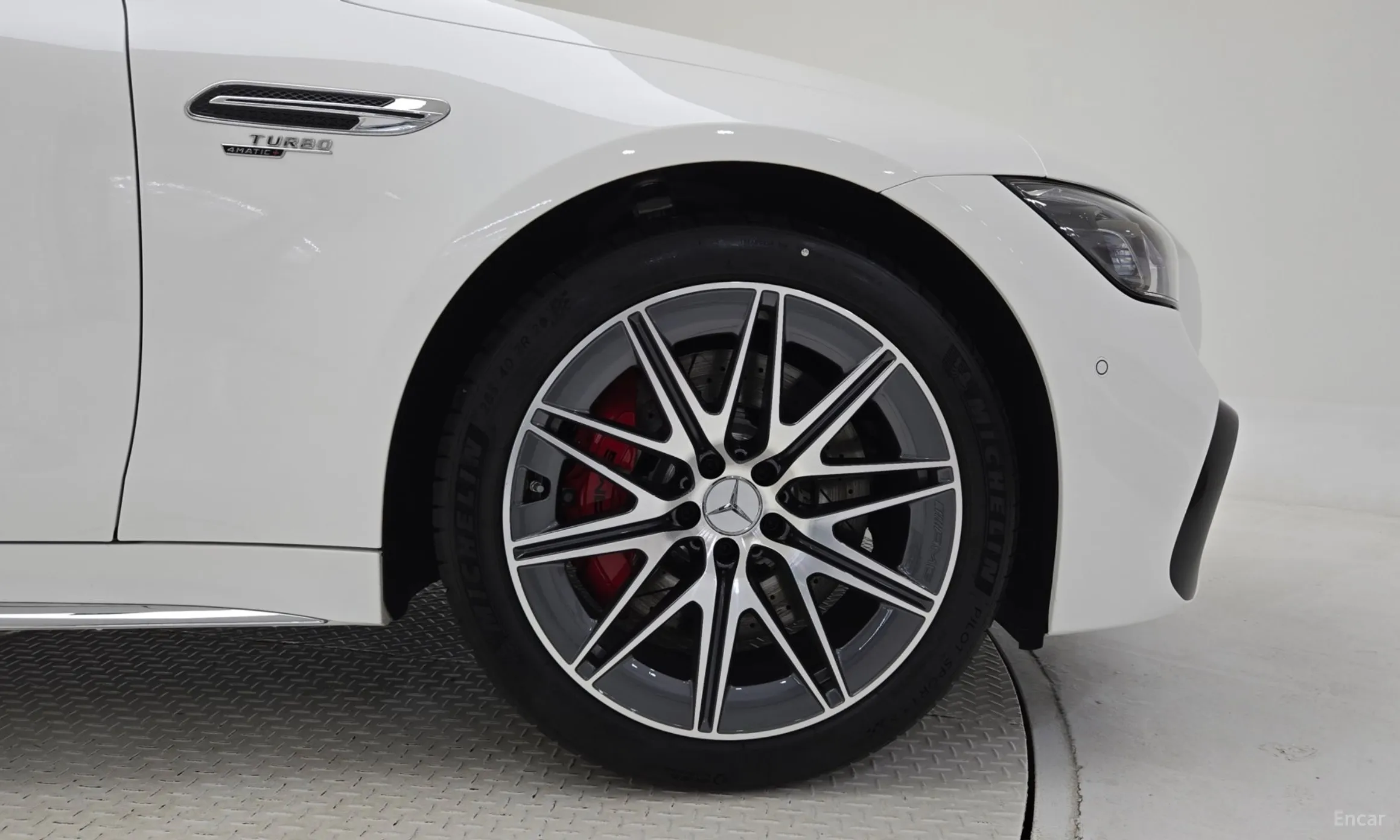 Mercedes Benz AMG GT превью 5