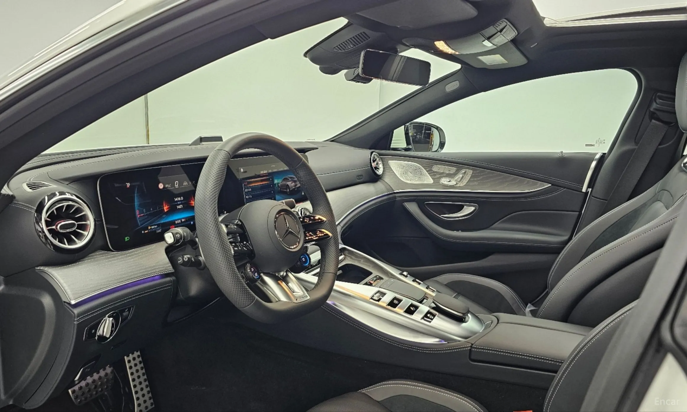 Mercedes Benz AMG GT превью 9