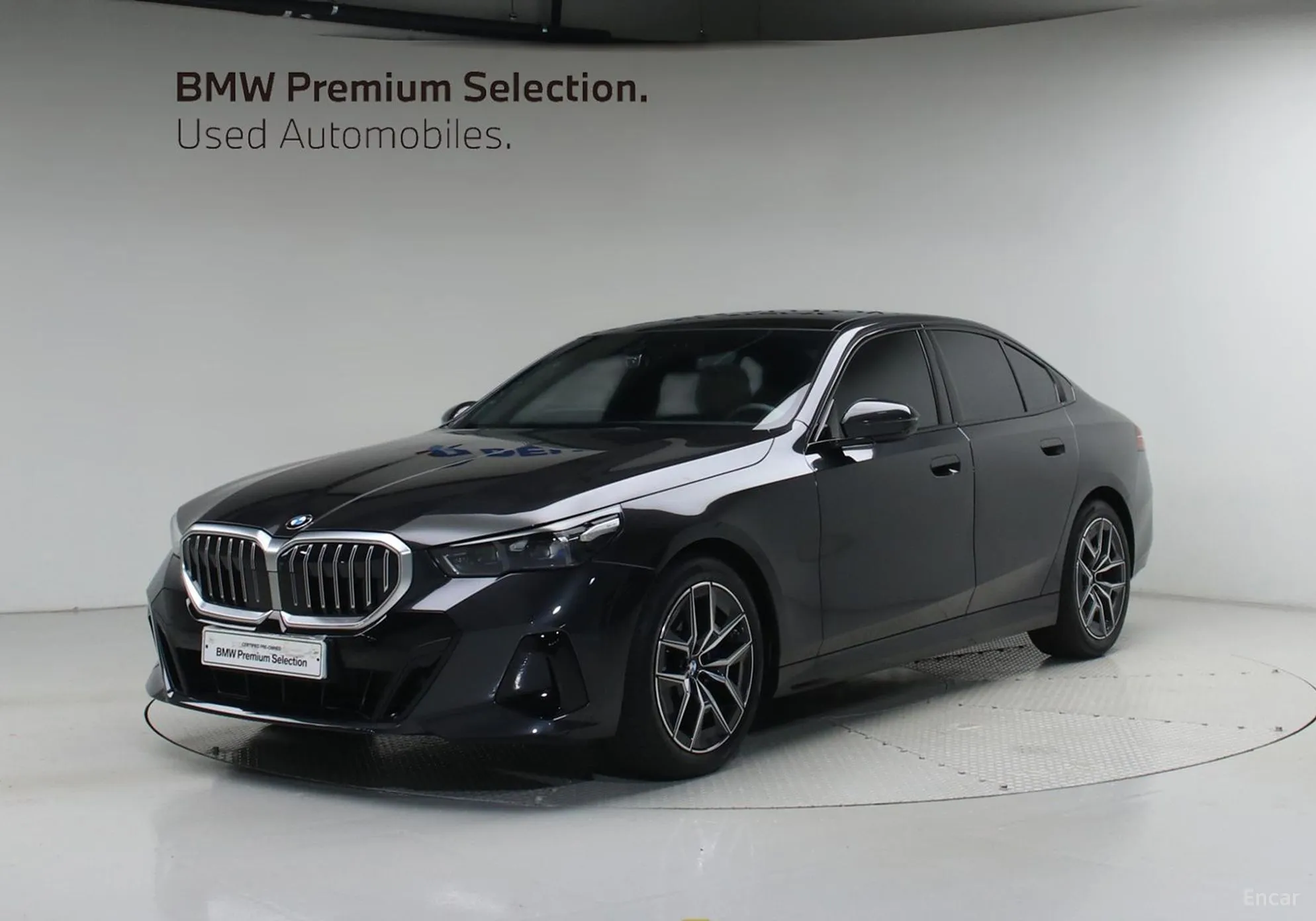 BMW 5 Series (G60)