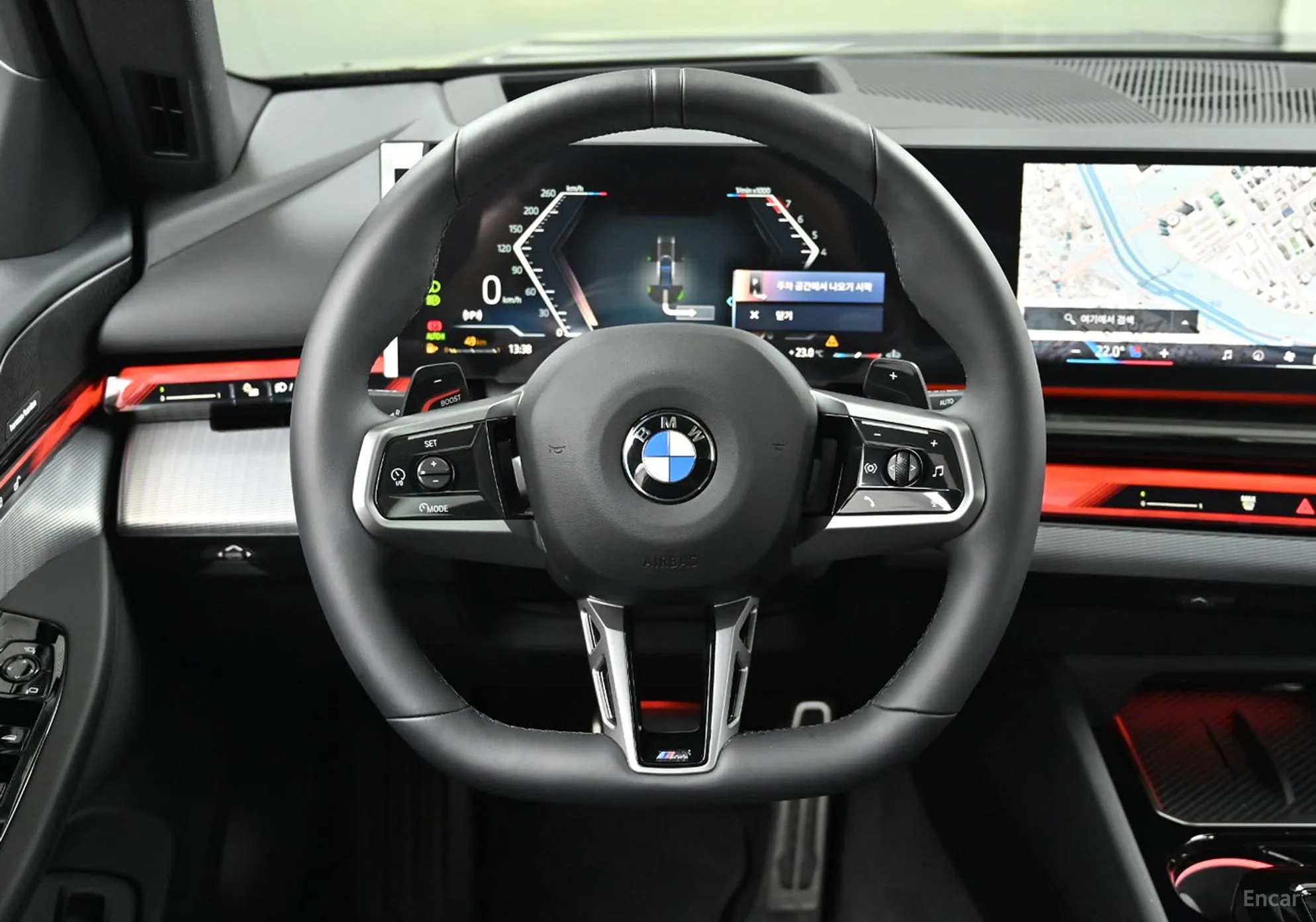 BMW 5 Series (G60) превью 13