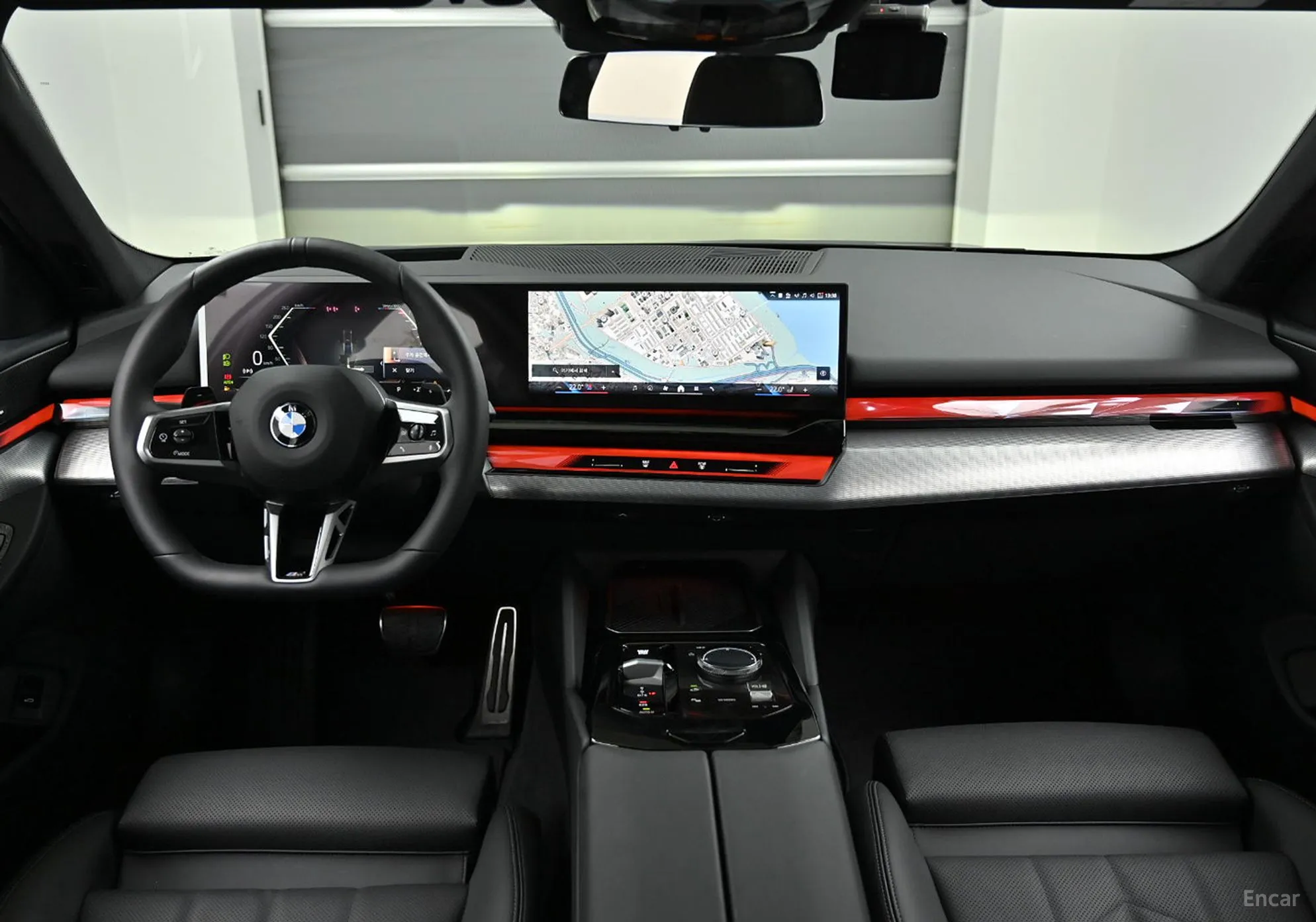 BMW 5 Series (G60) превью 6
