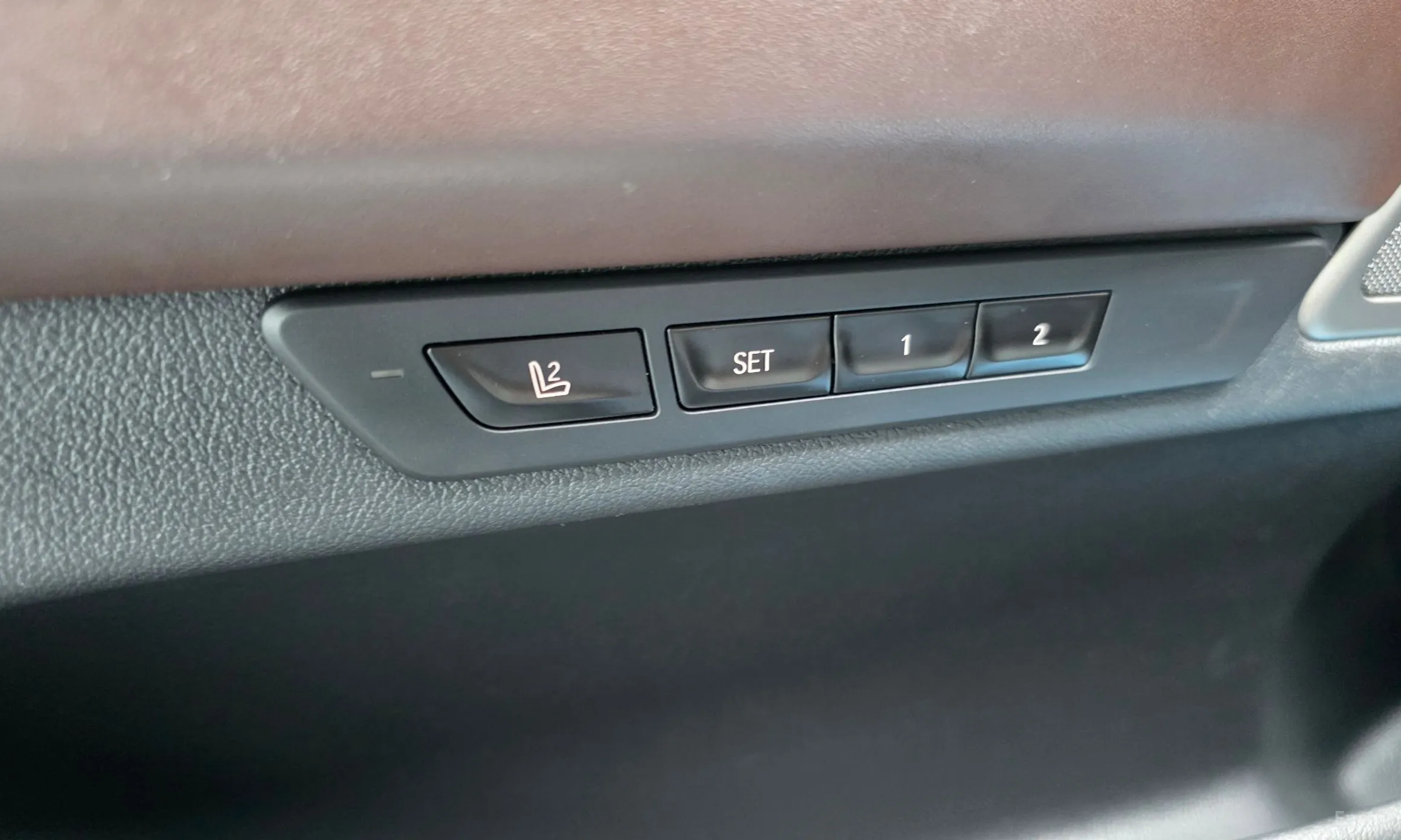 BMW 7 Series (G11) превью 18