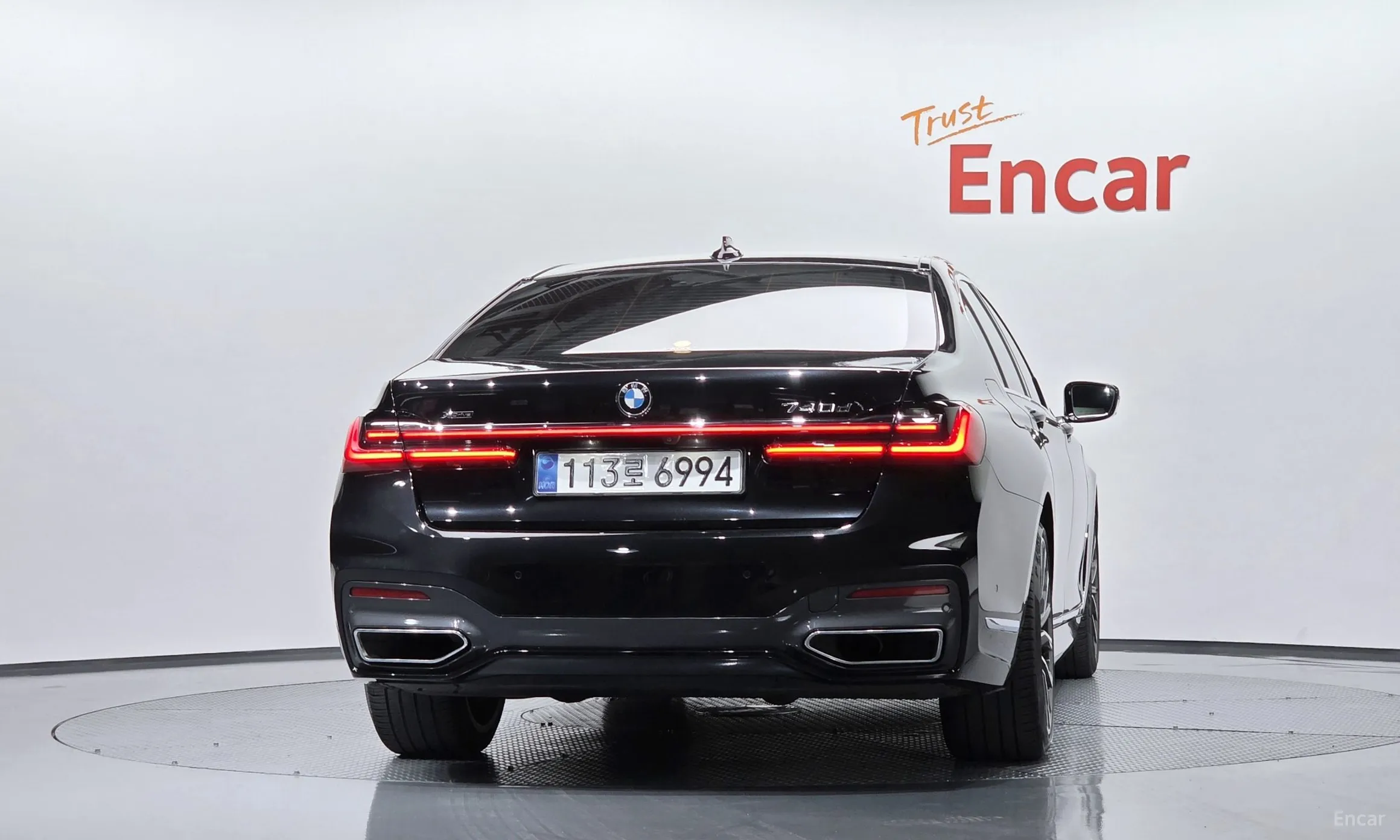 BMW 7 Series (G11) превью 4