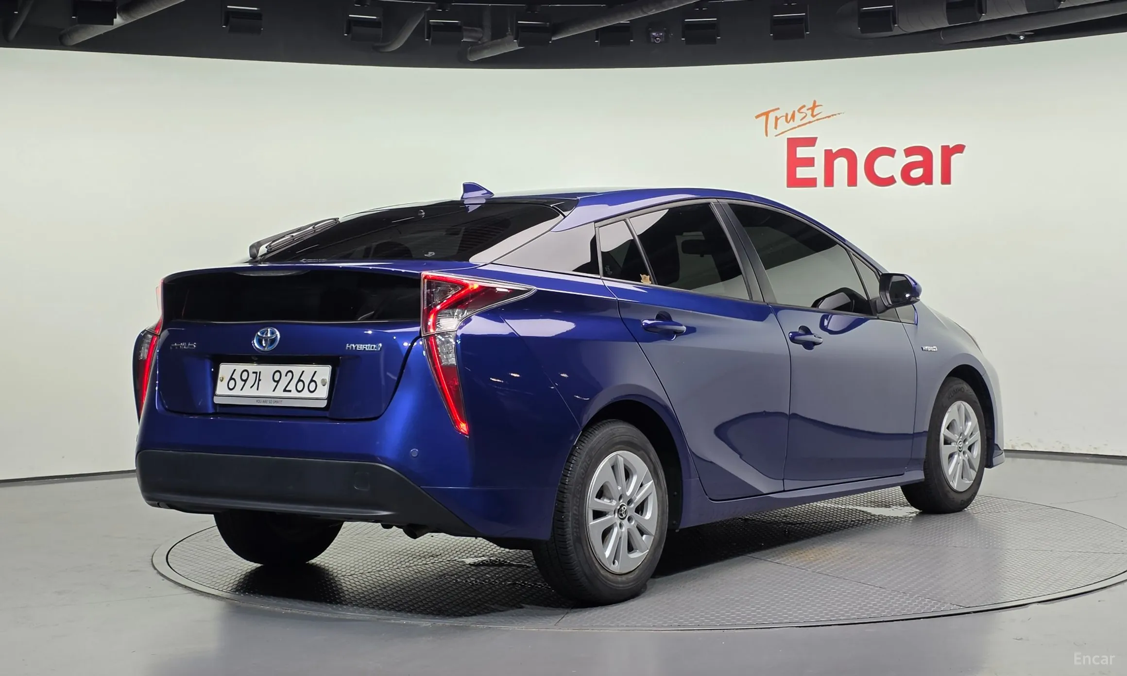 Toyota Prius 4th Generation