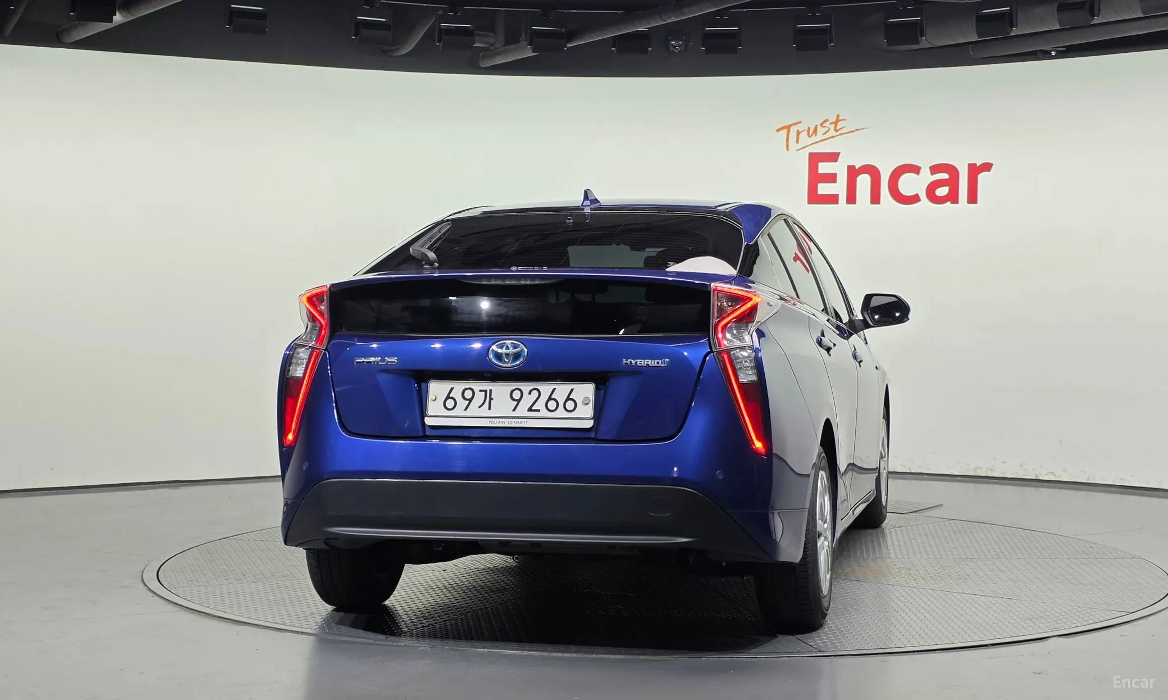 Toyota Prius 4th Generation превью 4