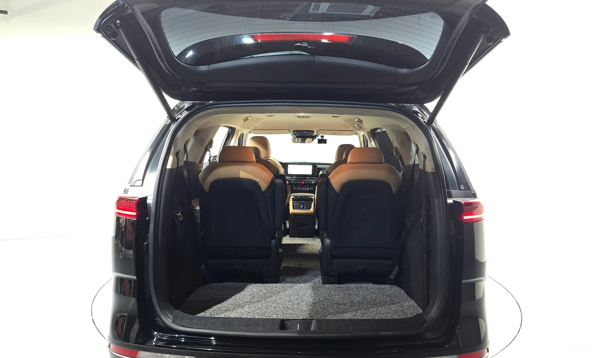 Kia Carnival Gen 4 превью 18