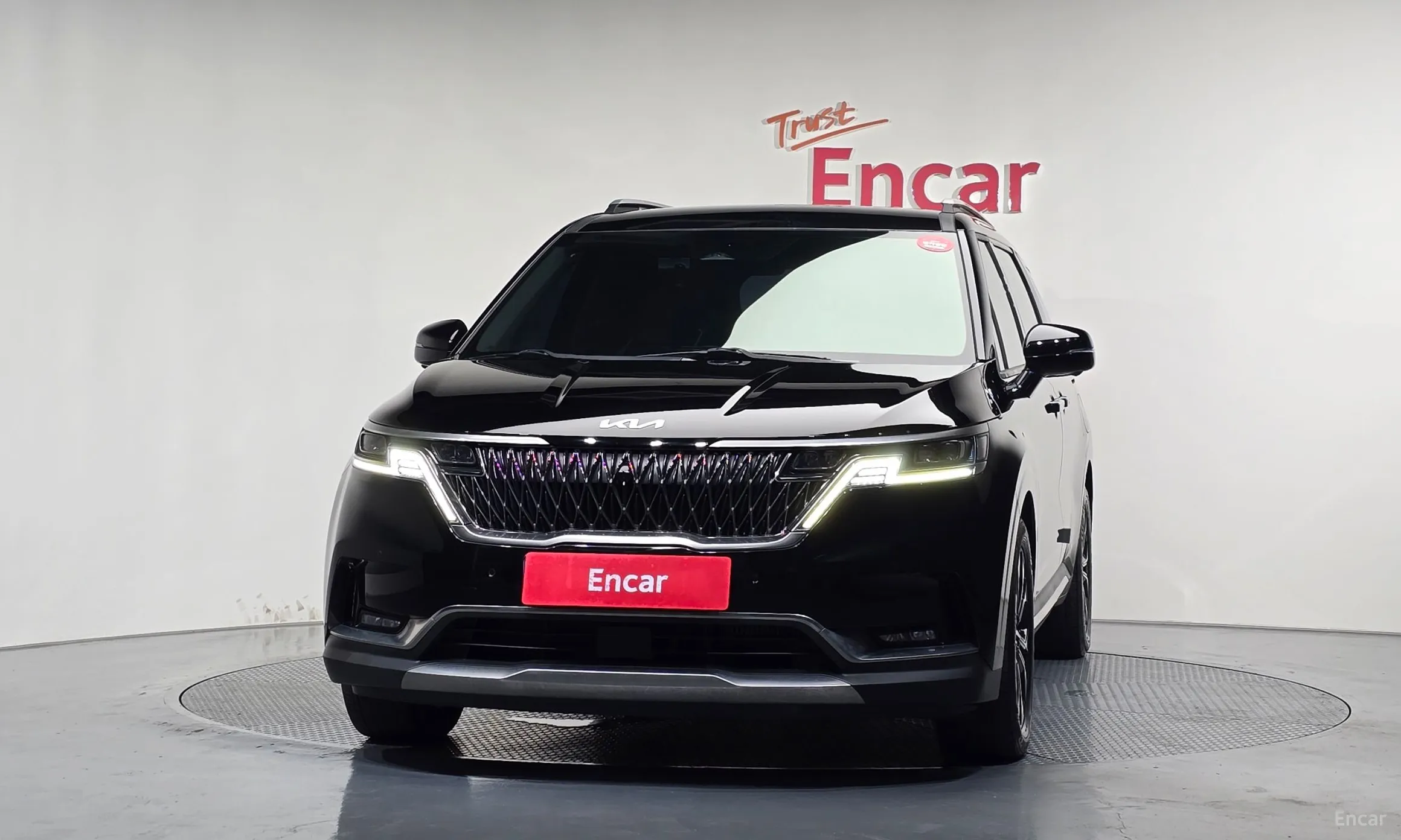 Kia Carnival Gen 4 превью 3