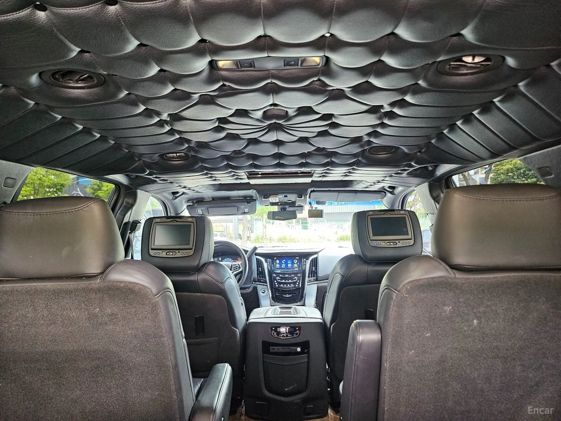 Cadillac Escalade превью 10