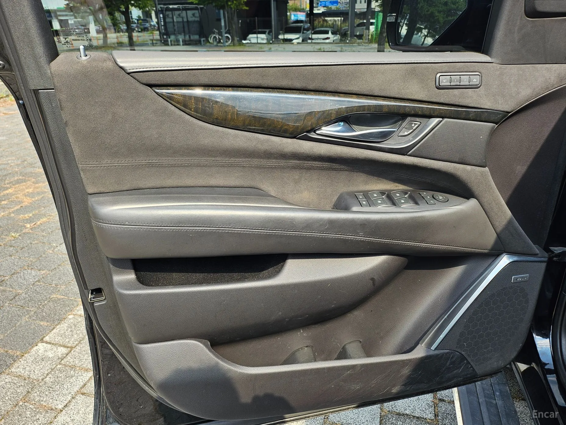 Cadillac Escalade превью 13
