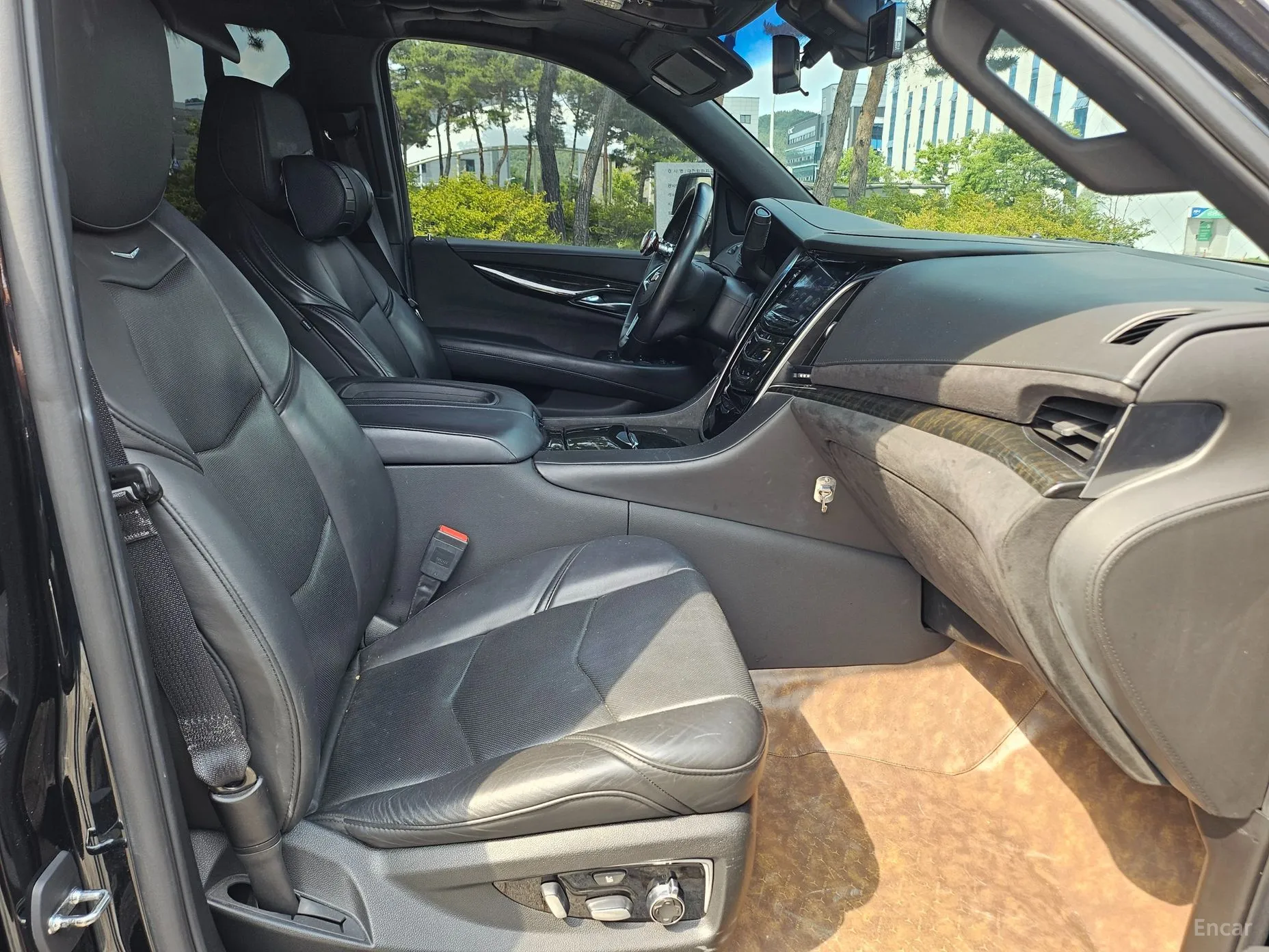 Cadillac Escalade превью 14