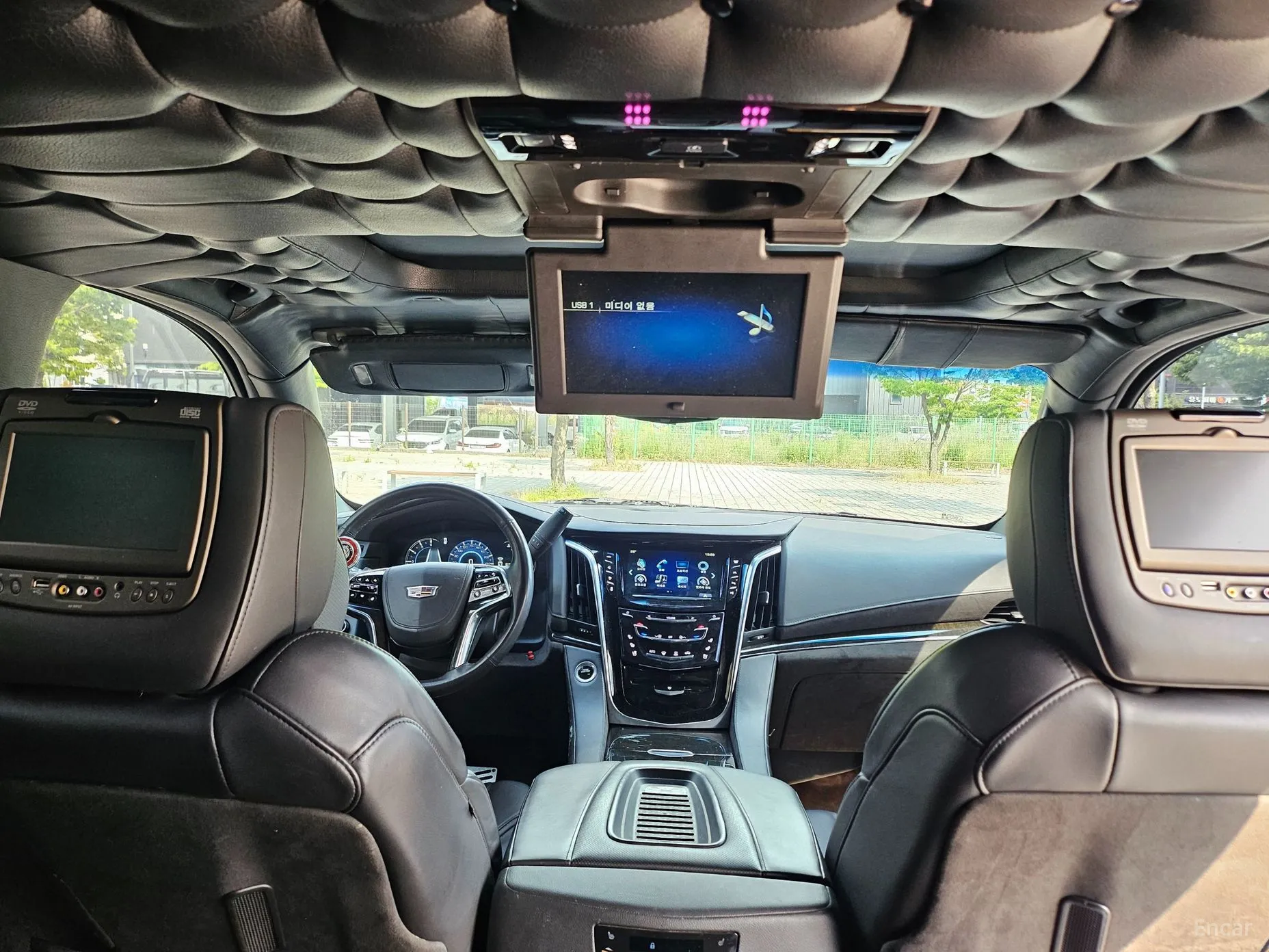 Cadillac Escalade превью 17
