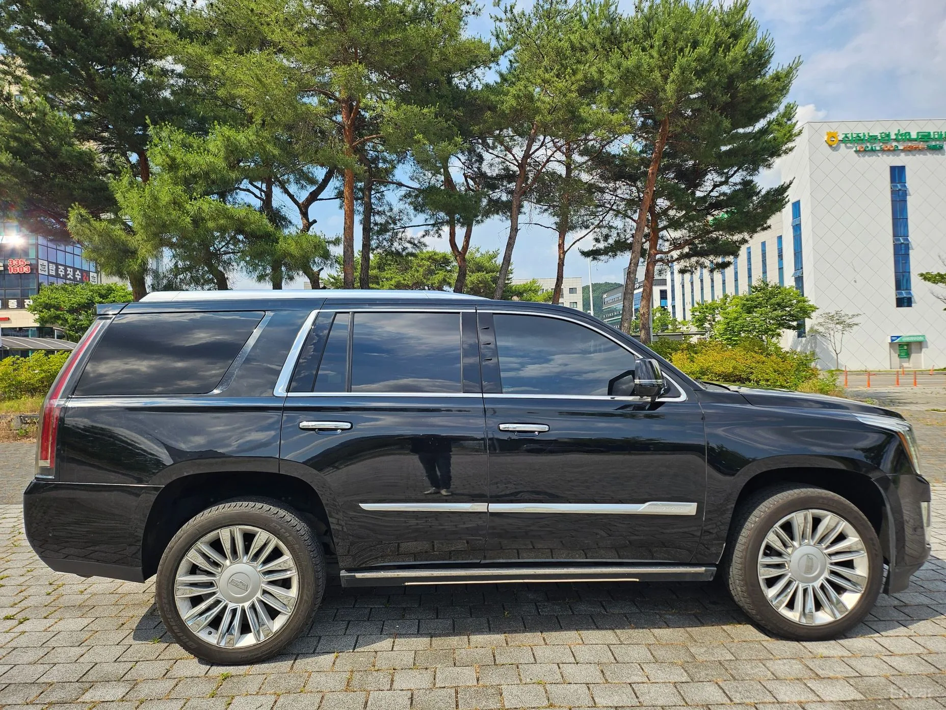 Cadillac Escalade превью 5