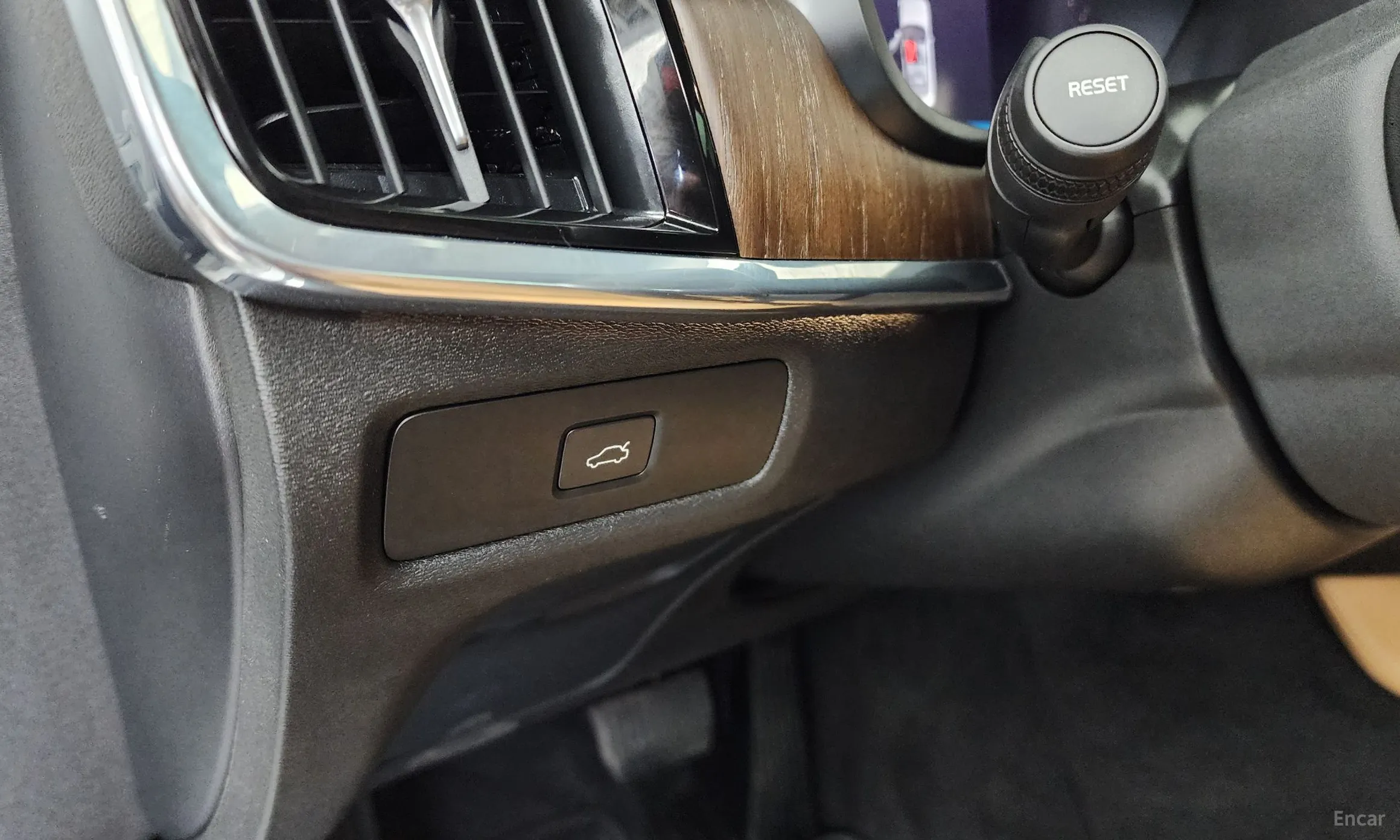 Volvo S90 превью 16
