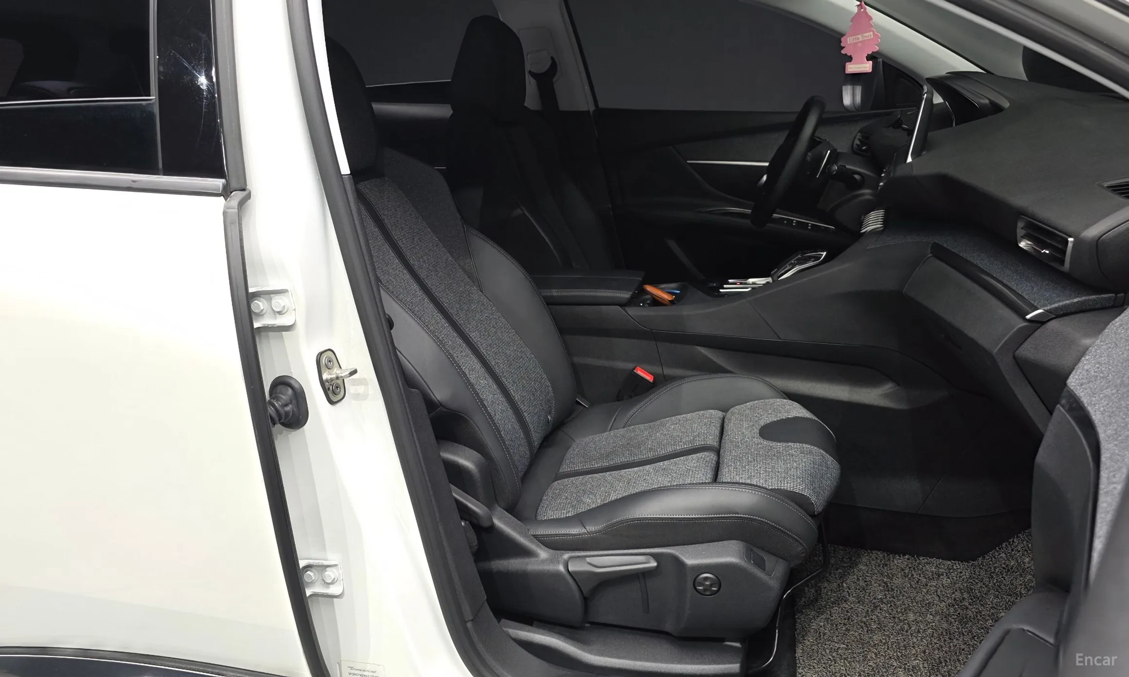Peugeot 3008 2nd generation превью 11