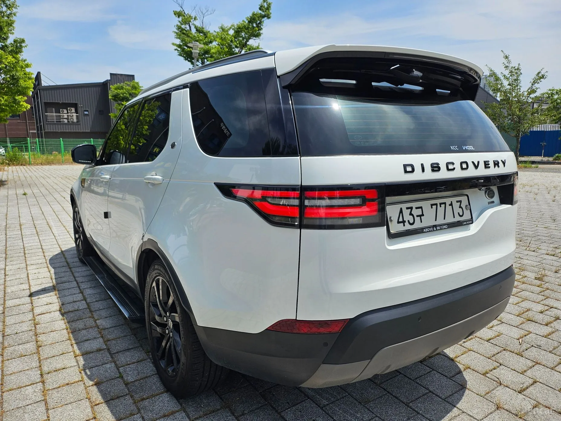 Land Rover Discovery 5 превью 8