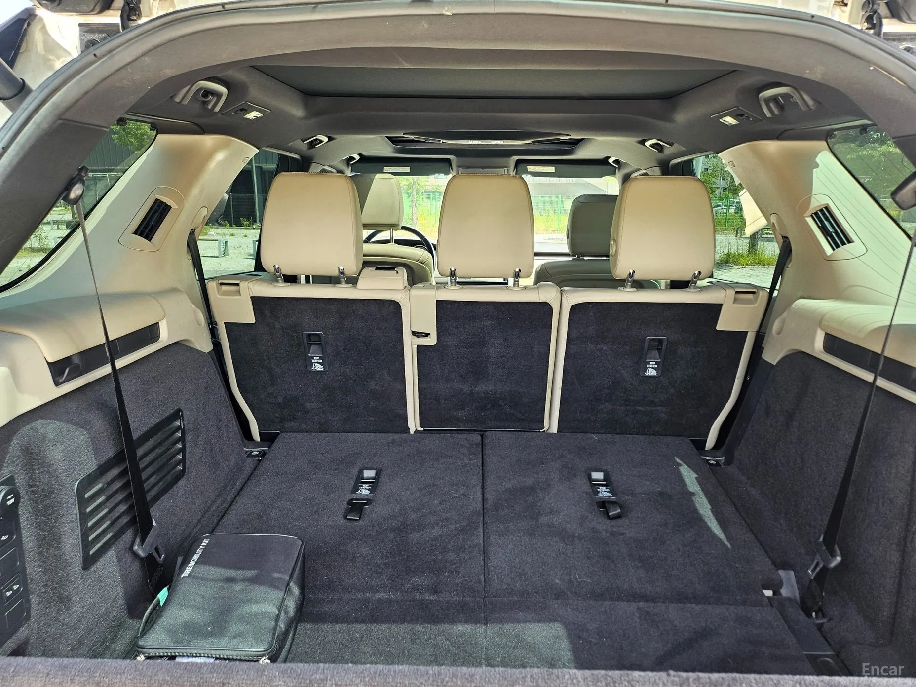 Land Rover Discovery 5 превью 9