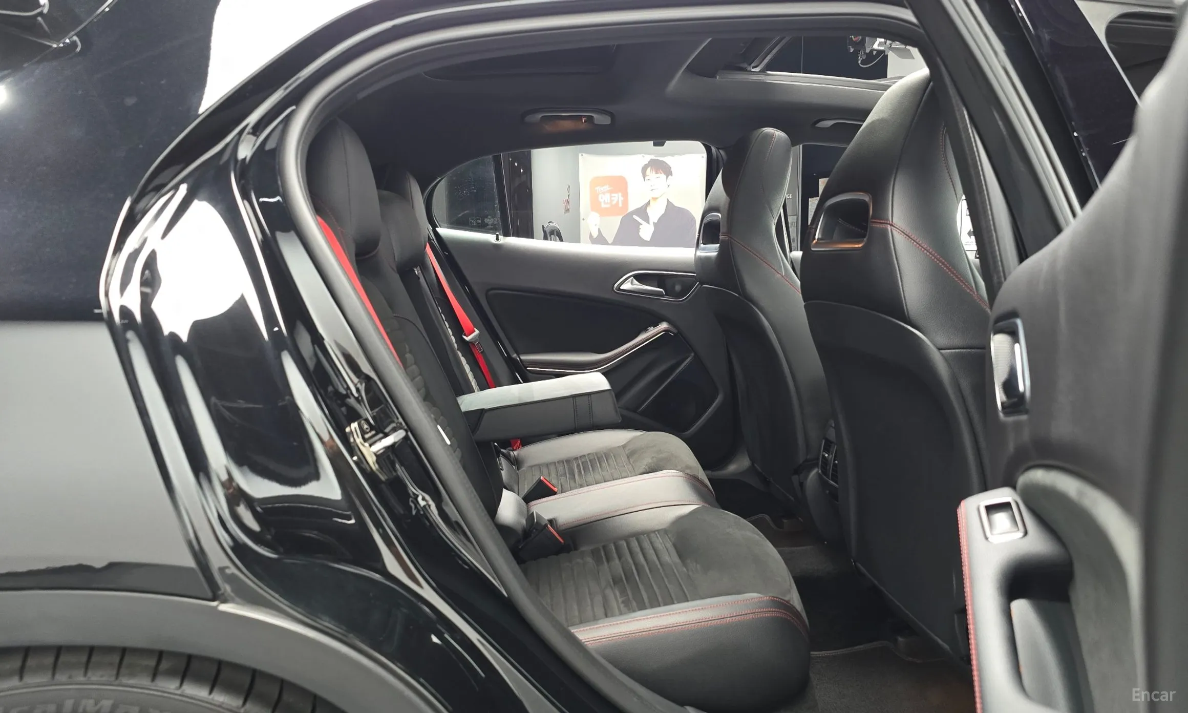 Mercedes Benz GLA-Class X156 превью 12