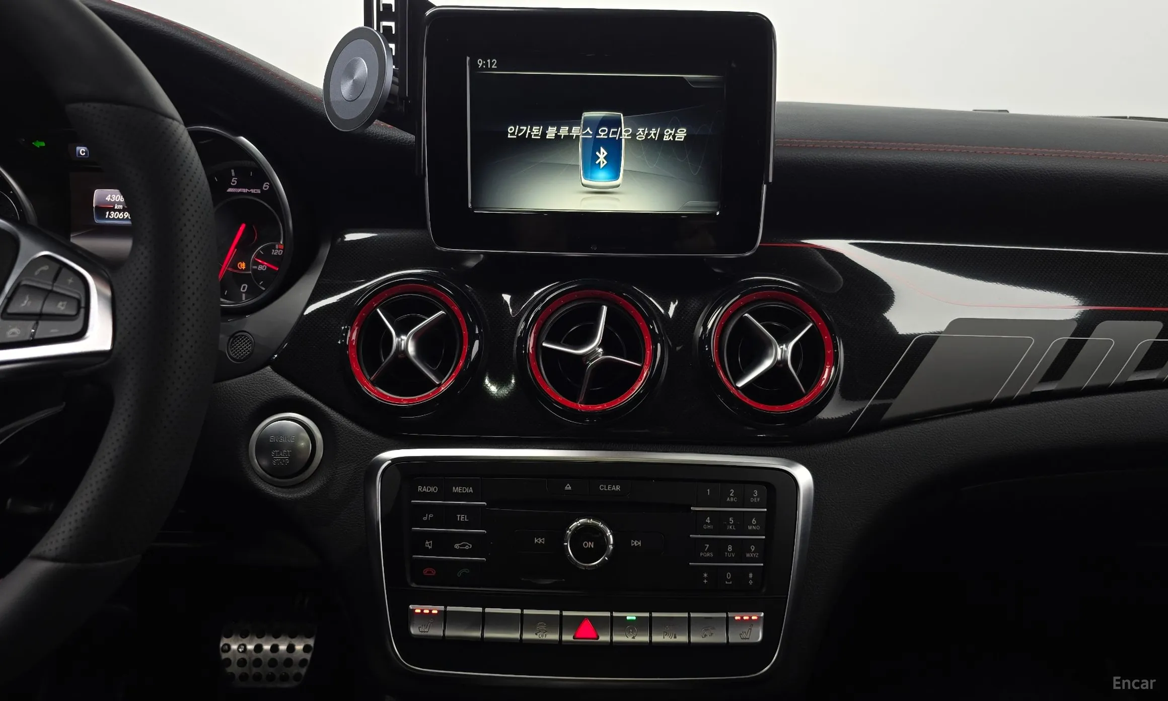 Mercedes Benz GLA-Class X156 превью 14