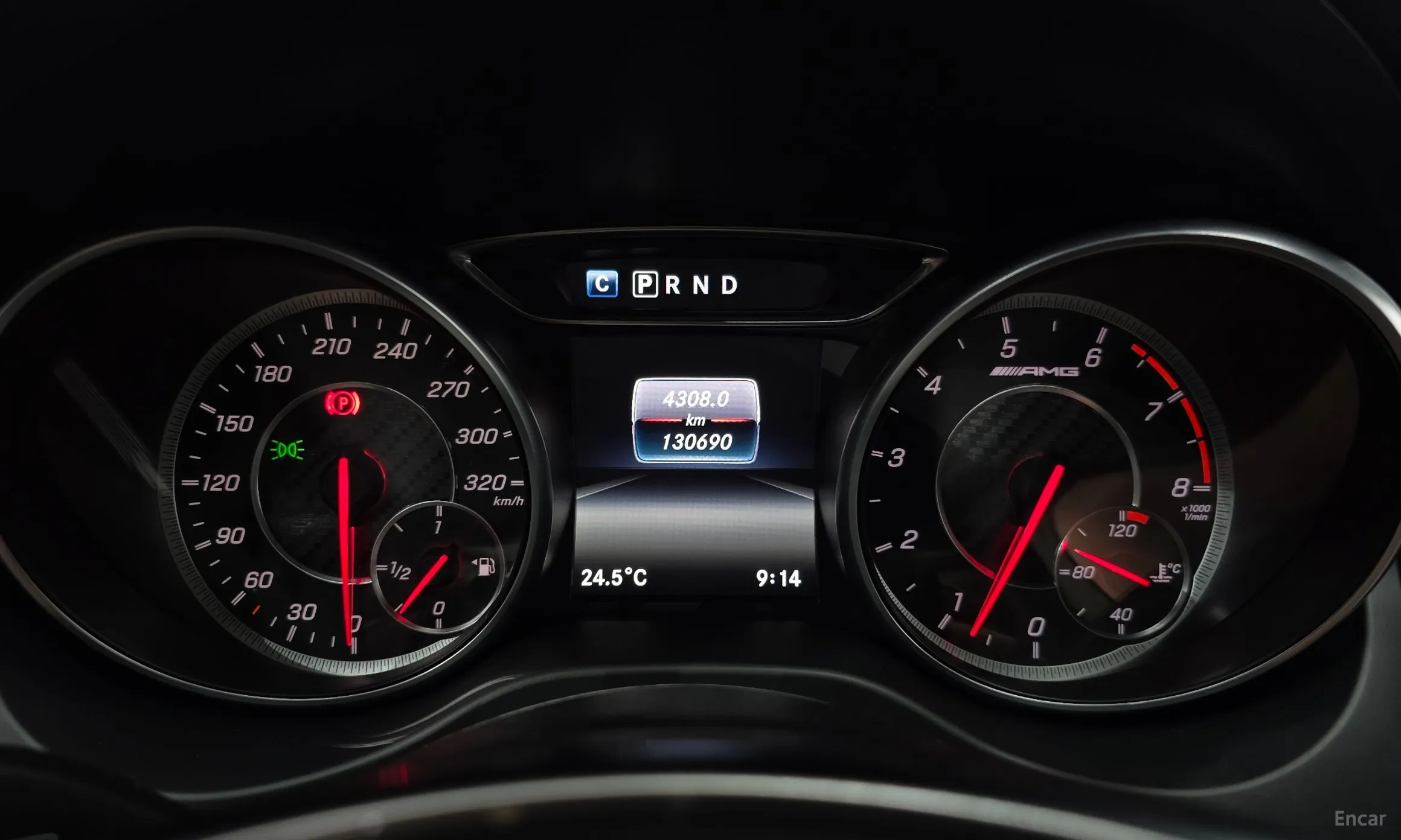 Mercedes Benz GLA-Class X156 превью 8