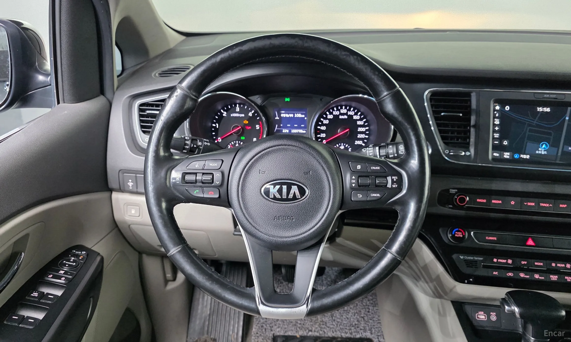 Kia Carnival превью 13
