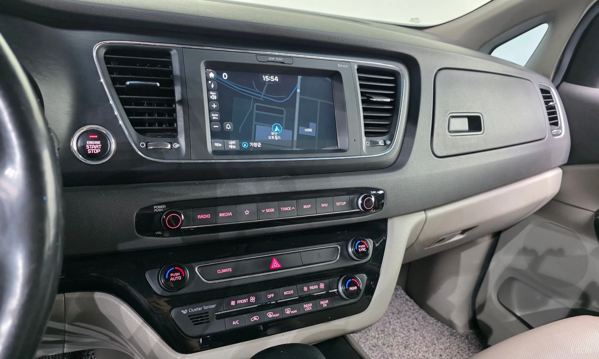 Kia Carnival превью 15