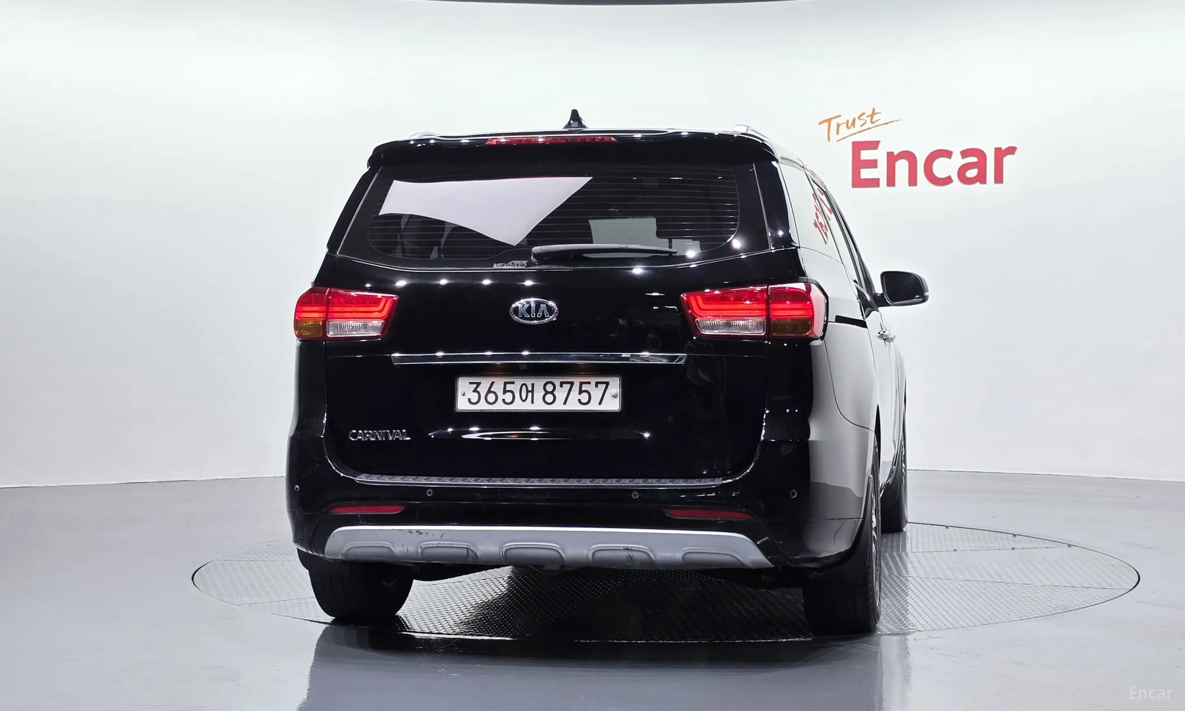 Kia Carnival превью 4