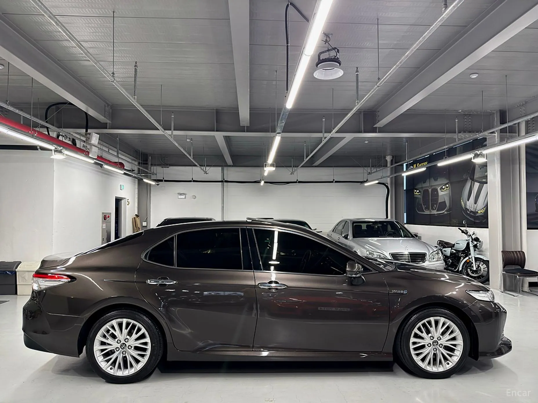 Toyota Camry (XV70) превью 5