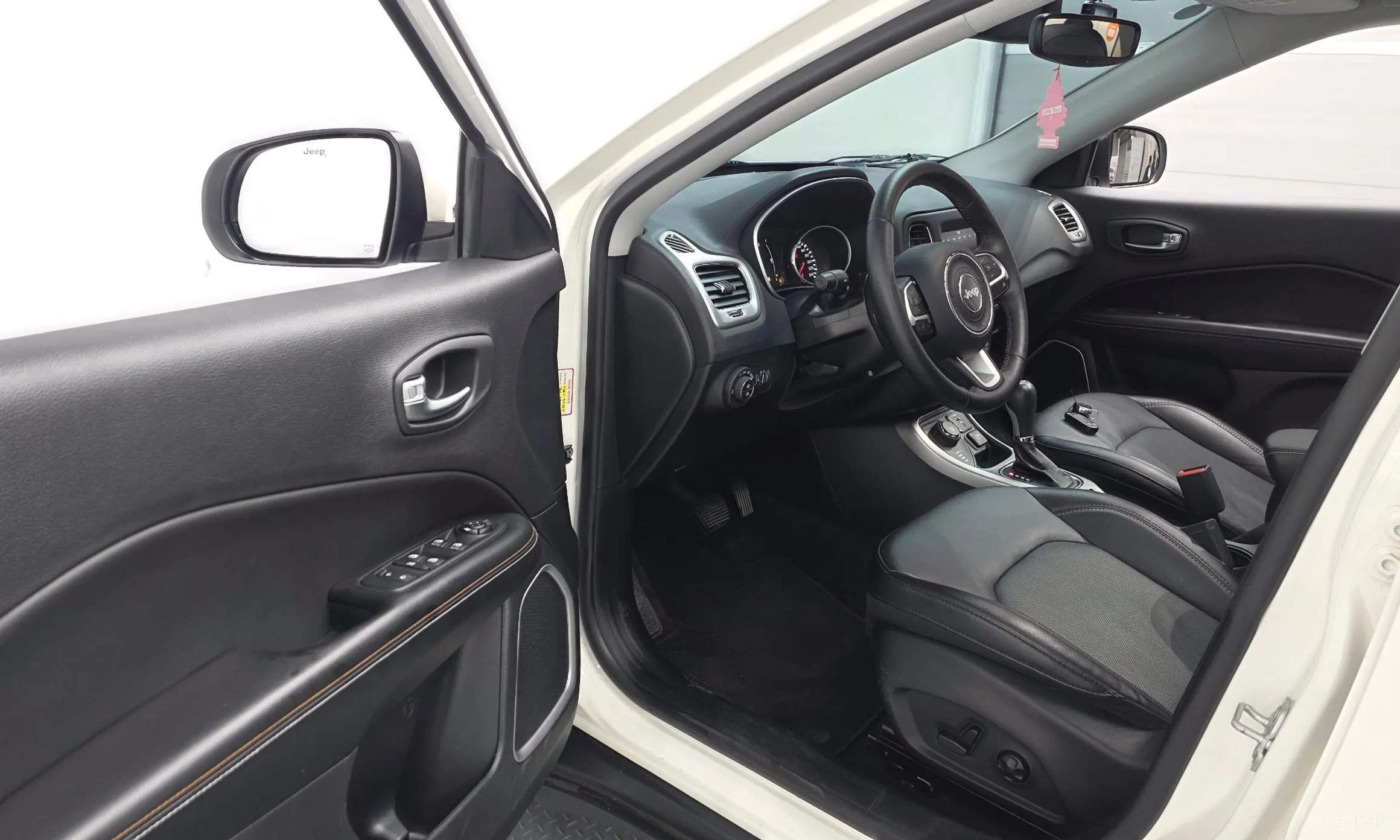 Jeep Compass 2nd Generation превью 10