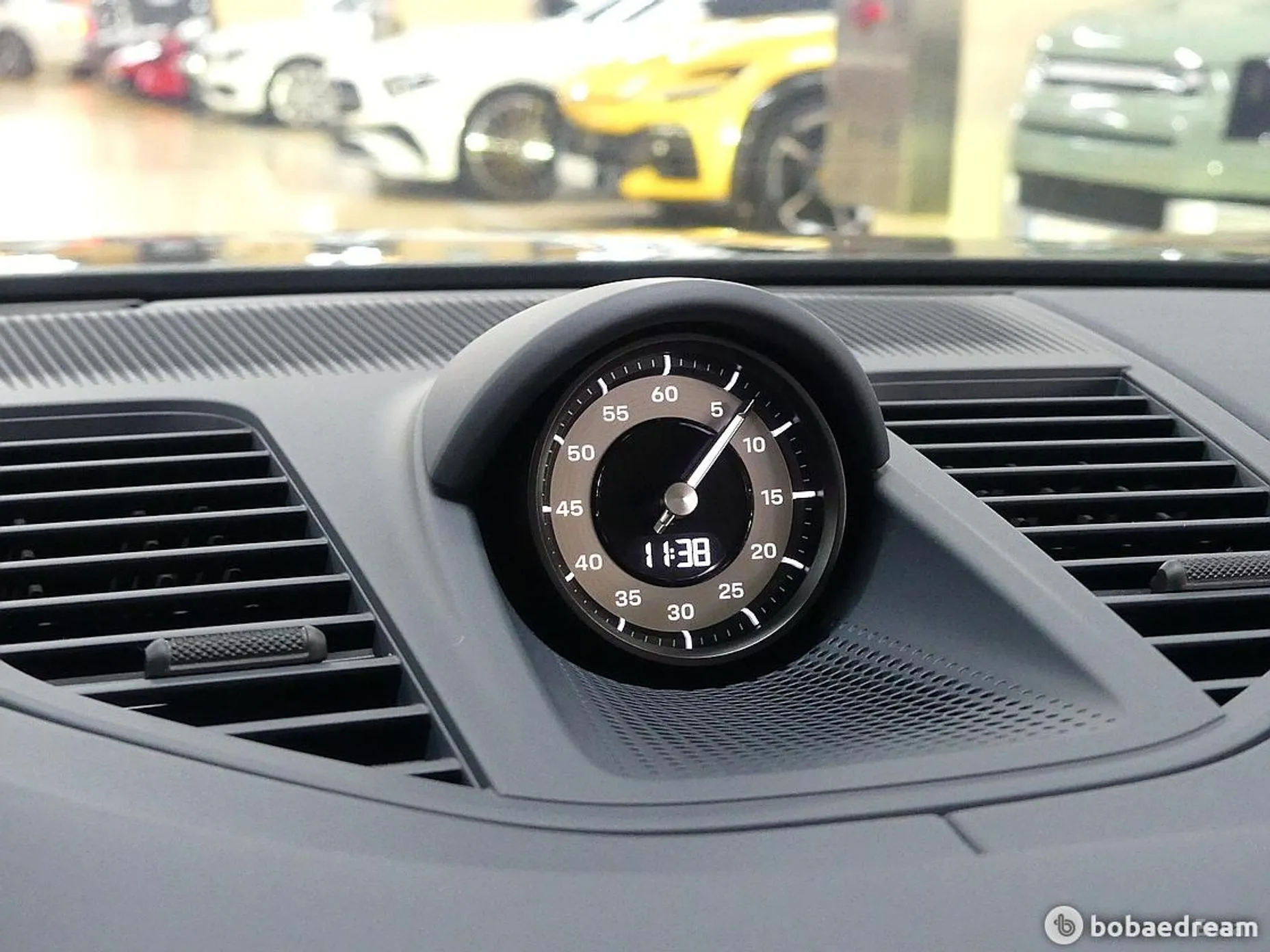 Porsche Panamera (976) превью 17