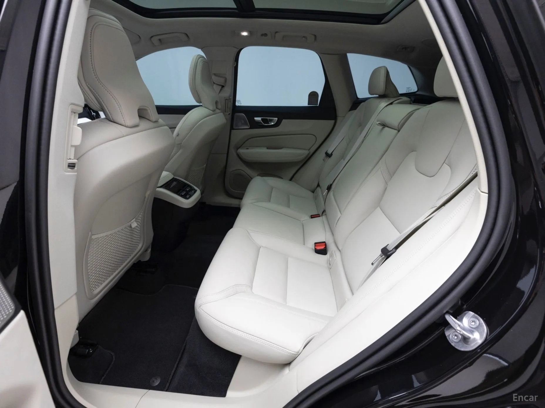 Volvo XC60 Gen 2 превью 11
