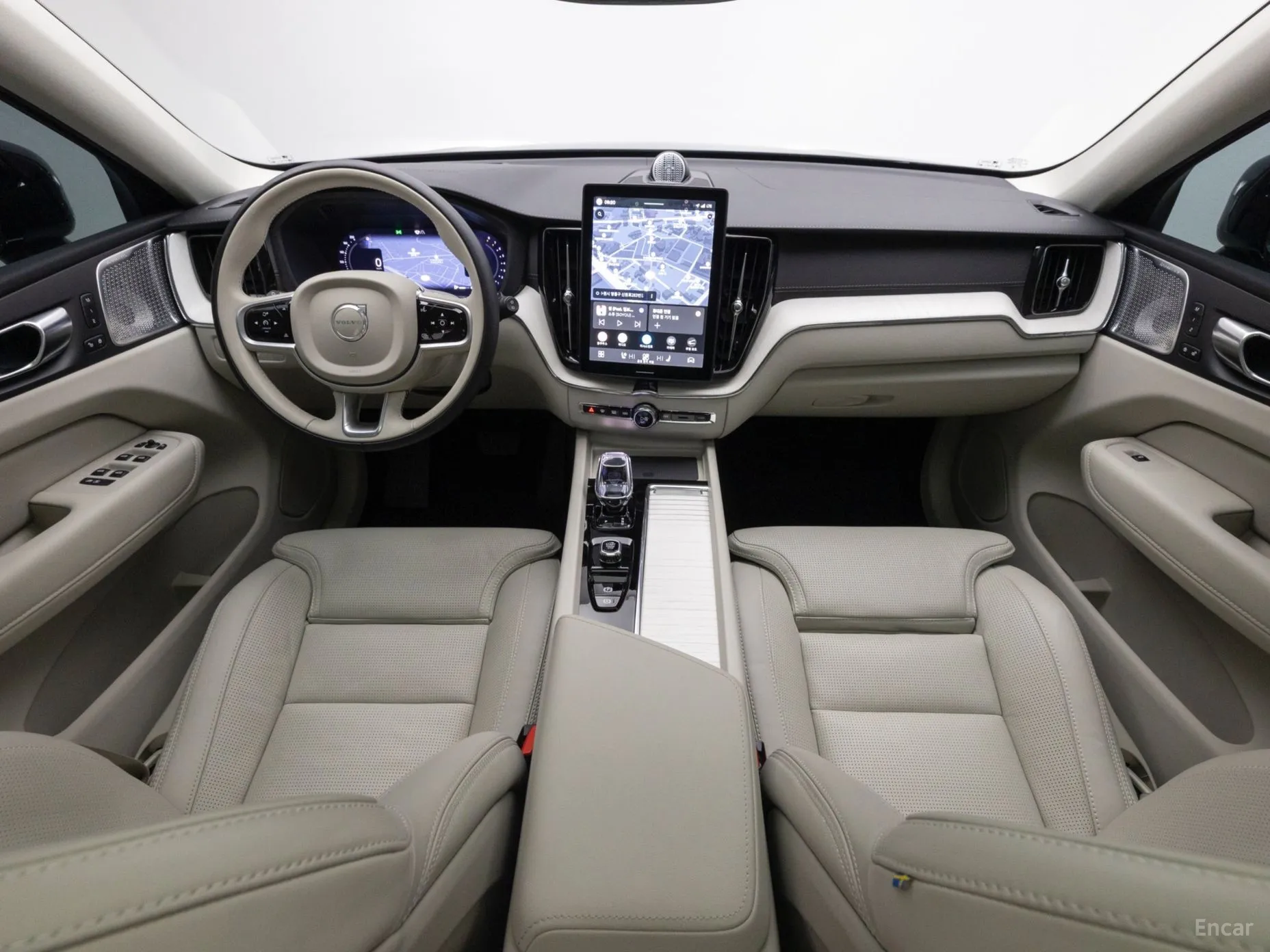 Volvo XC60 Gen 2 превью 7