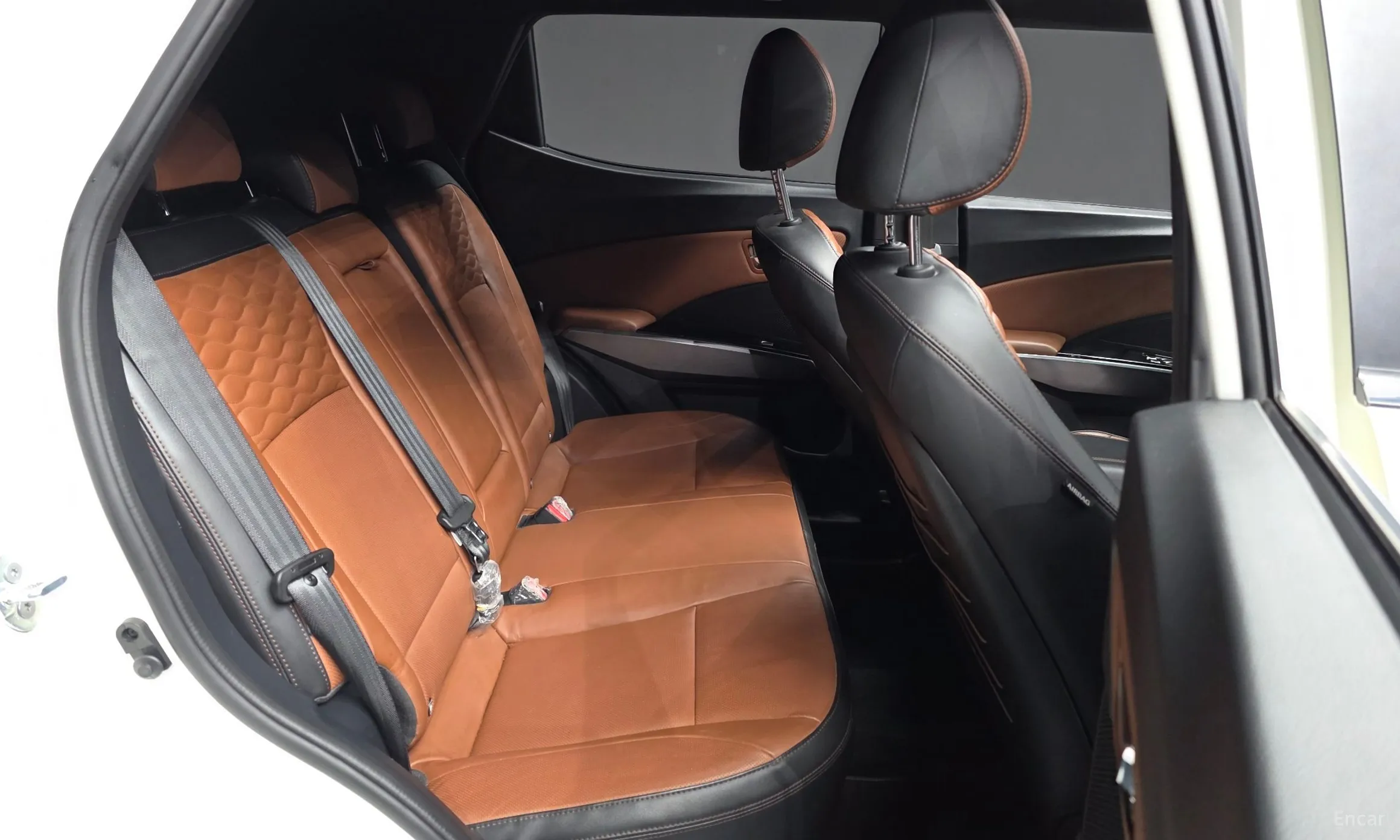 KG Mobility (SsangYong) Tivoli Armor превью 12